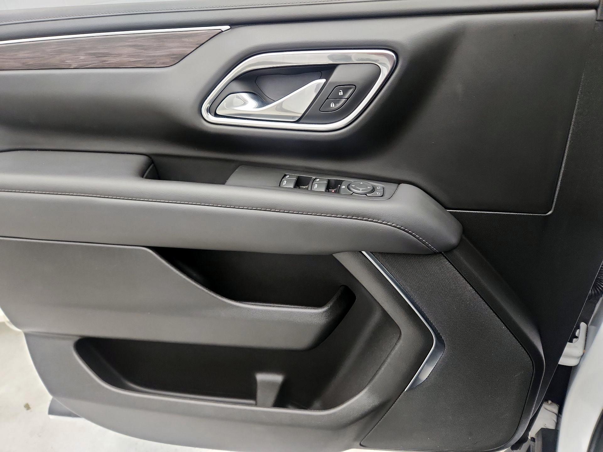 Thumbnail: 2024 Chevrolet Suburban - 12