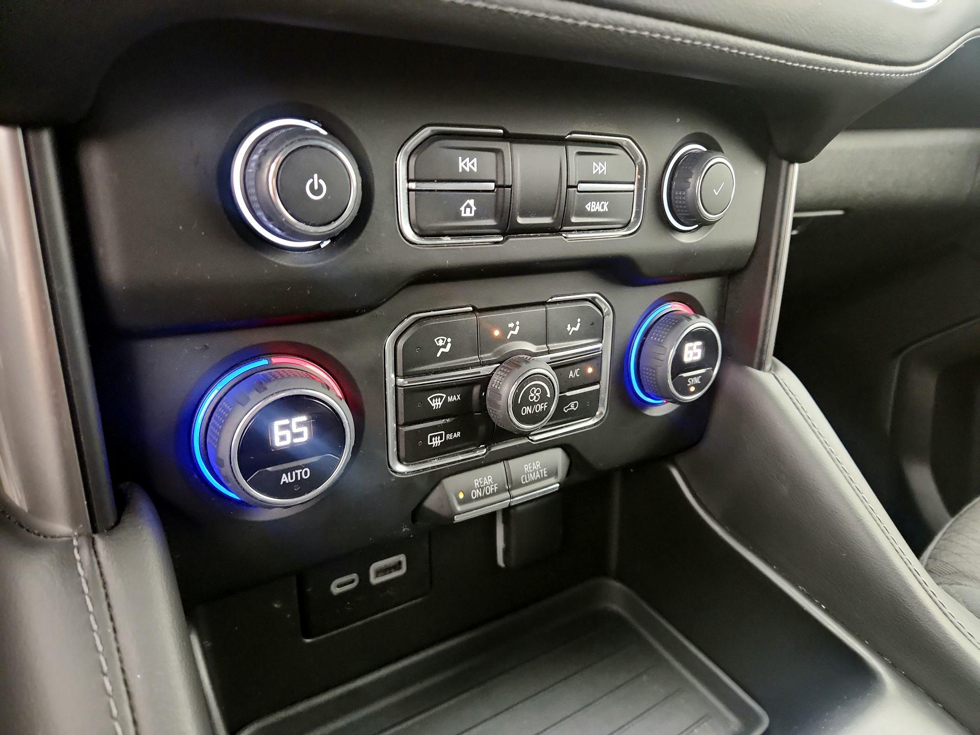 Thumbnail: 2024 Chevrolet Suburban - 16