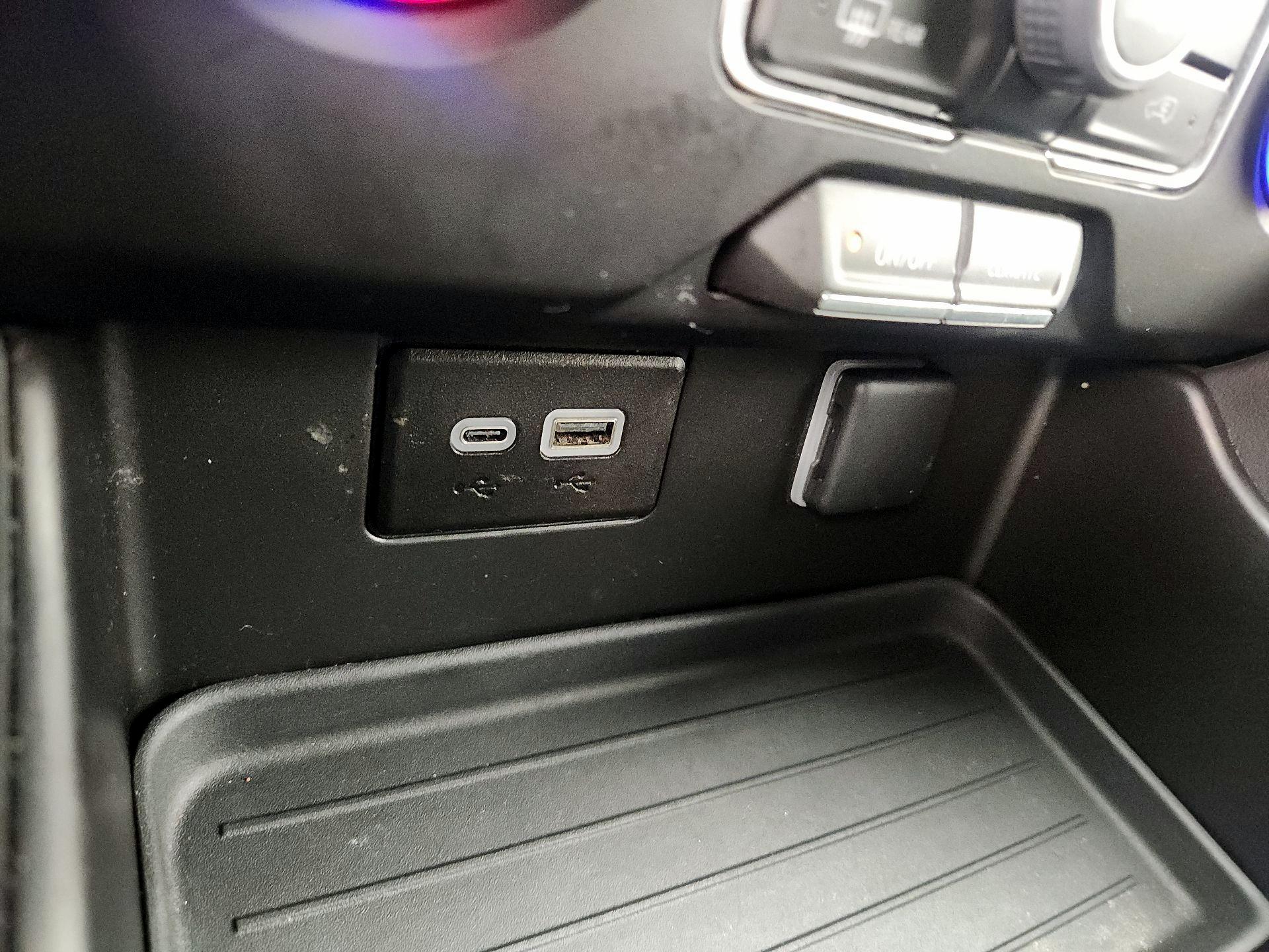 Thumbnail: 2024 Chevrolet Suburban - 18