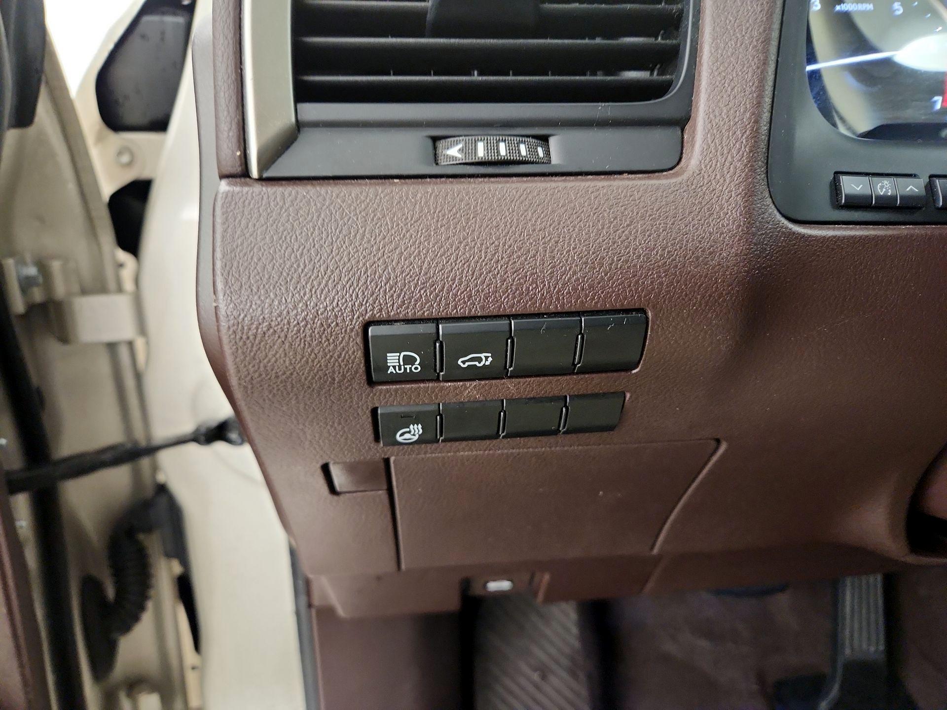 Thumbnail: 2016 Lexus RX - 13