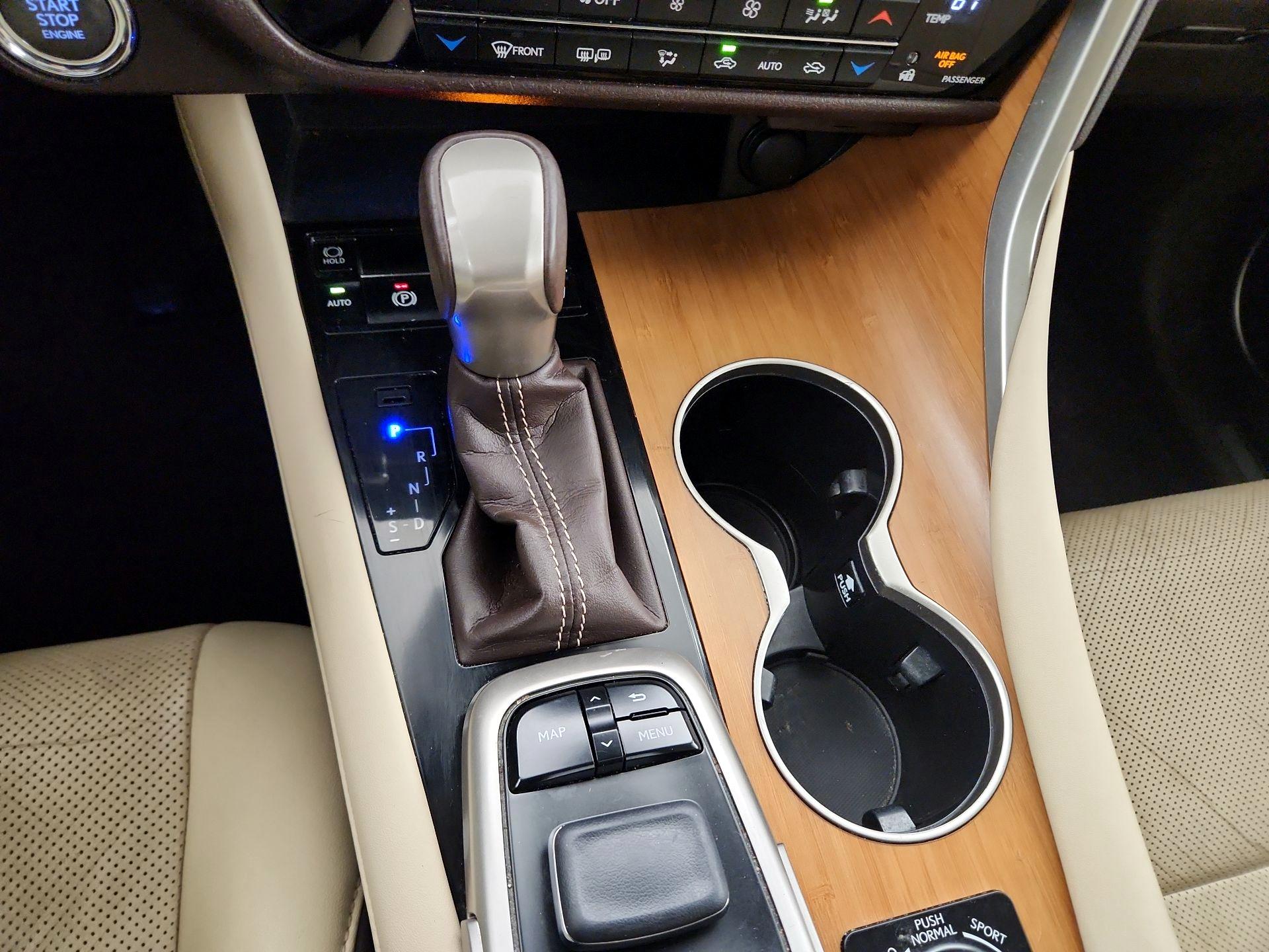 Thumbnail: 2016 Lexus RX - 18