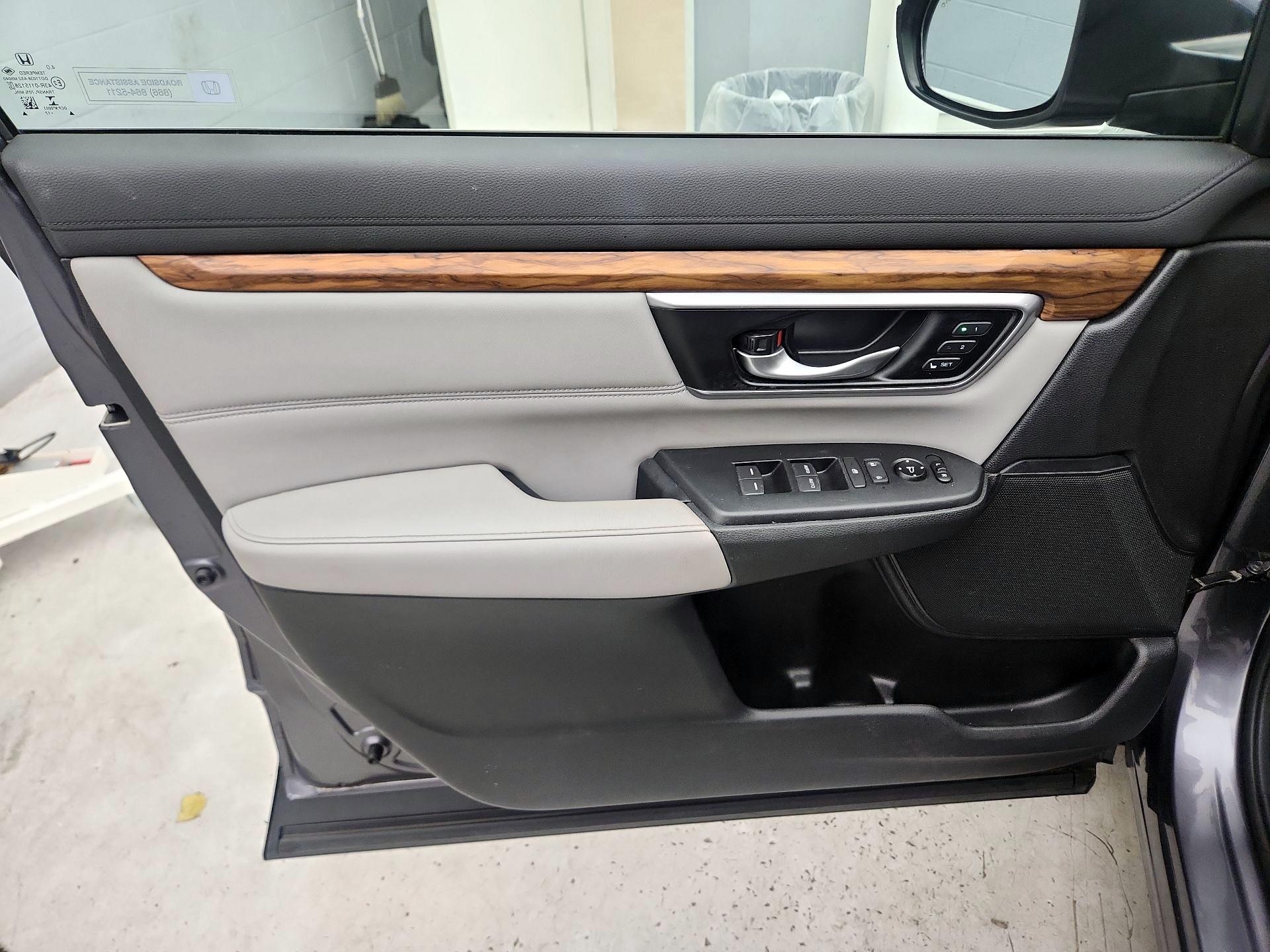 Thumbnail: 2017 Honda CR-V - 12