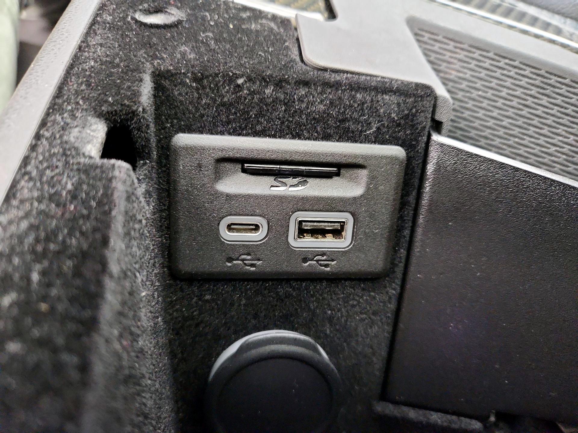 Thumbnail: 2023 Cadillac CT5 - 19