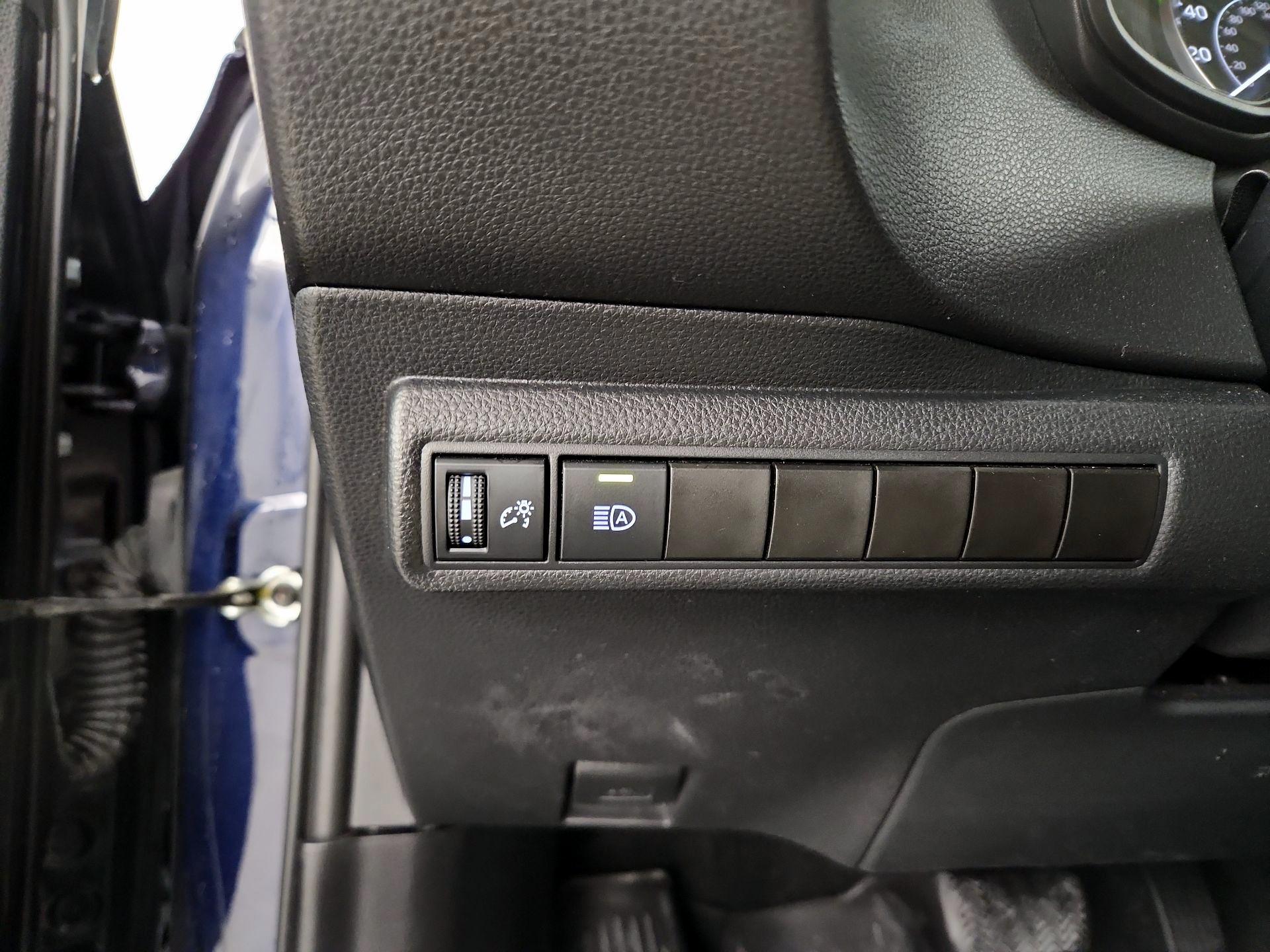 Thumbnail: 2022 Toyota Corolla - 13