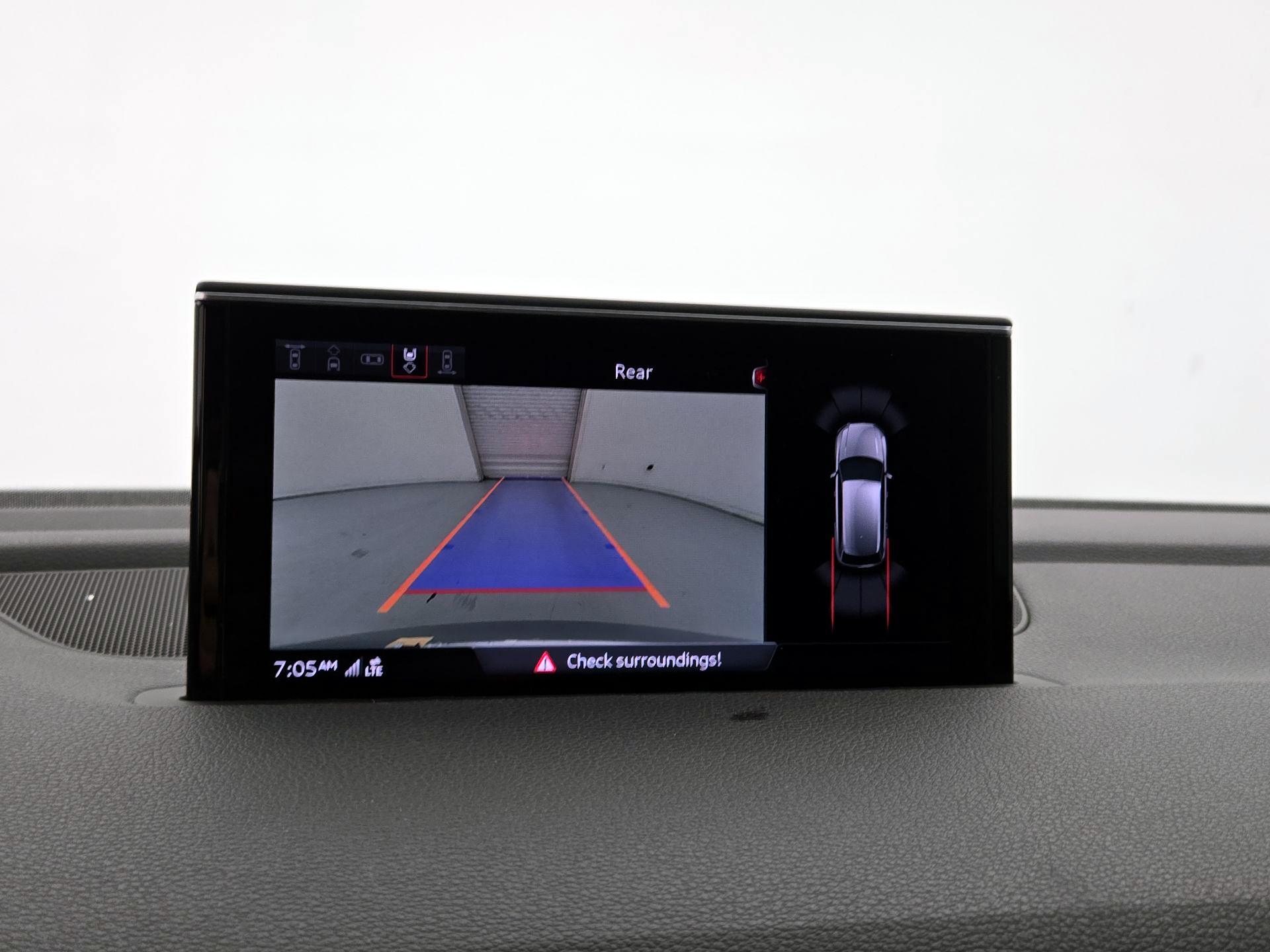 Thumbnail: 2018 Audi Q7 - 15