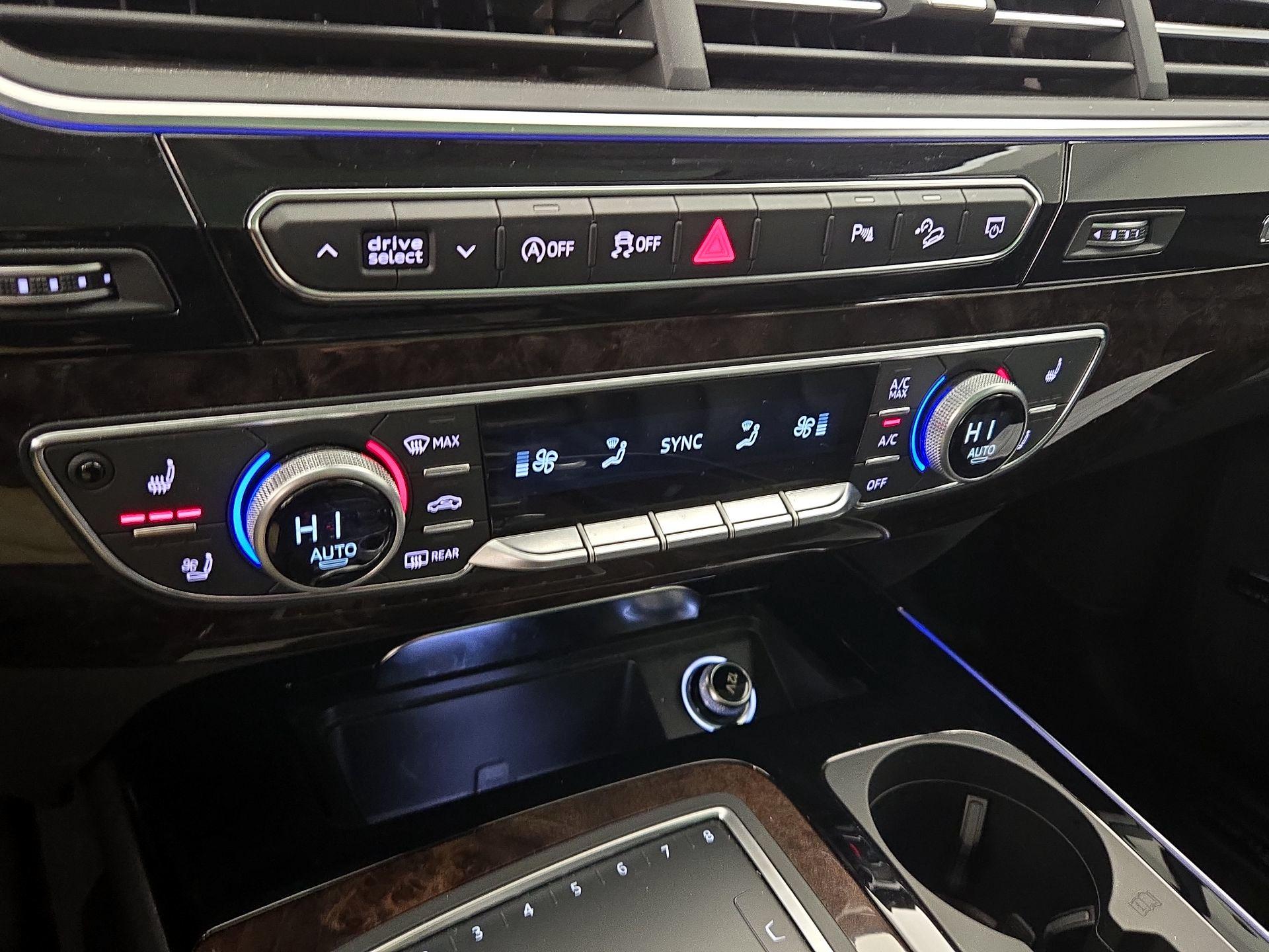 Thumbnail: 2018 Audi Q7 - 17