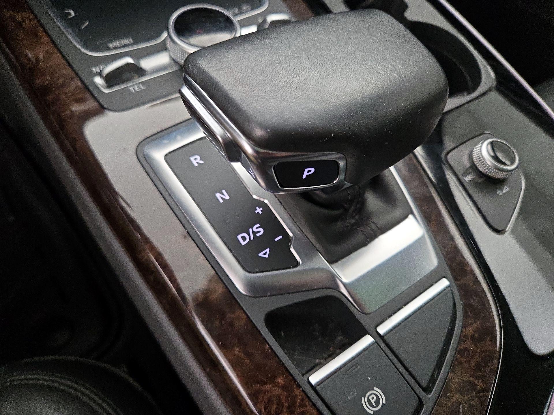 Thumbnail: 2018 Audi Q7 - 18