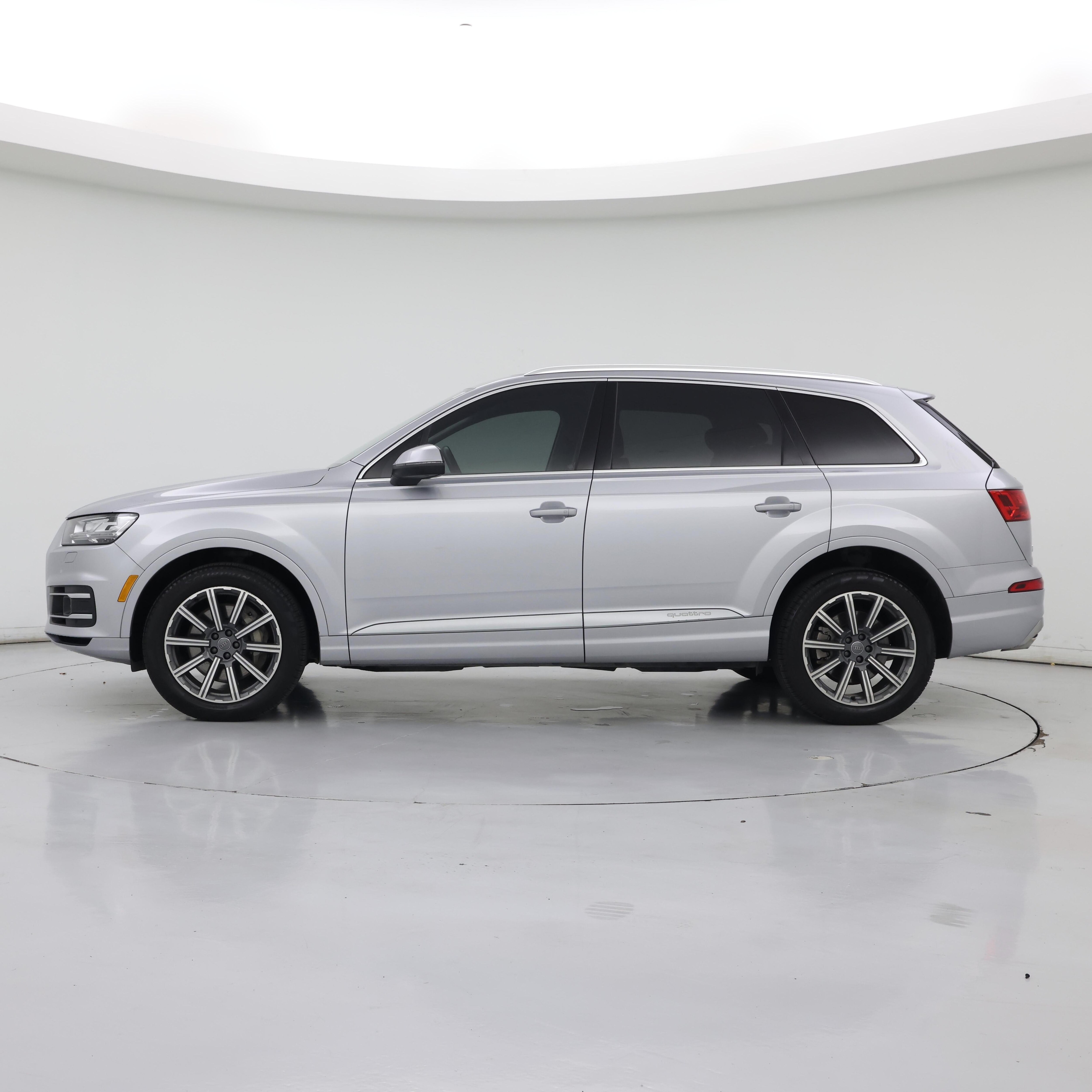 Thumbnail: 2018 Audi Q7 - 3