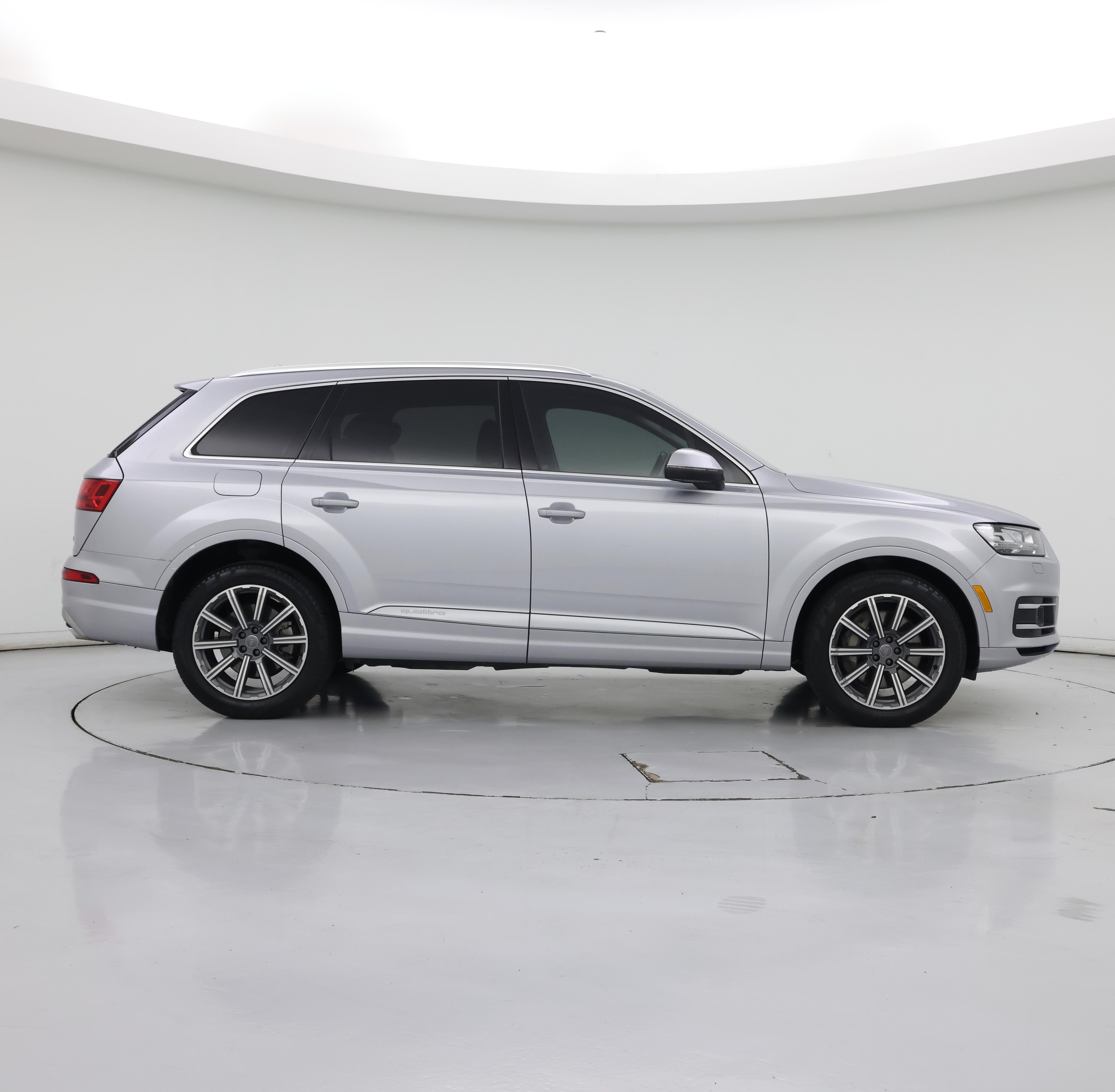 Thumbnail: 2018 Audi Q7 - 7