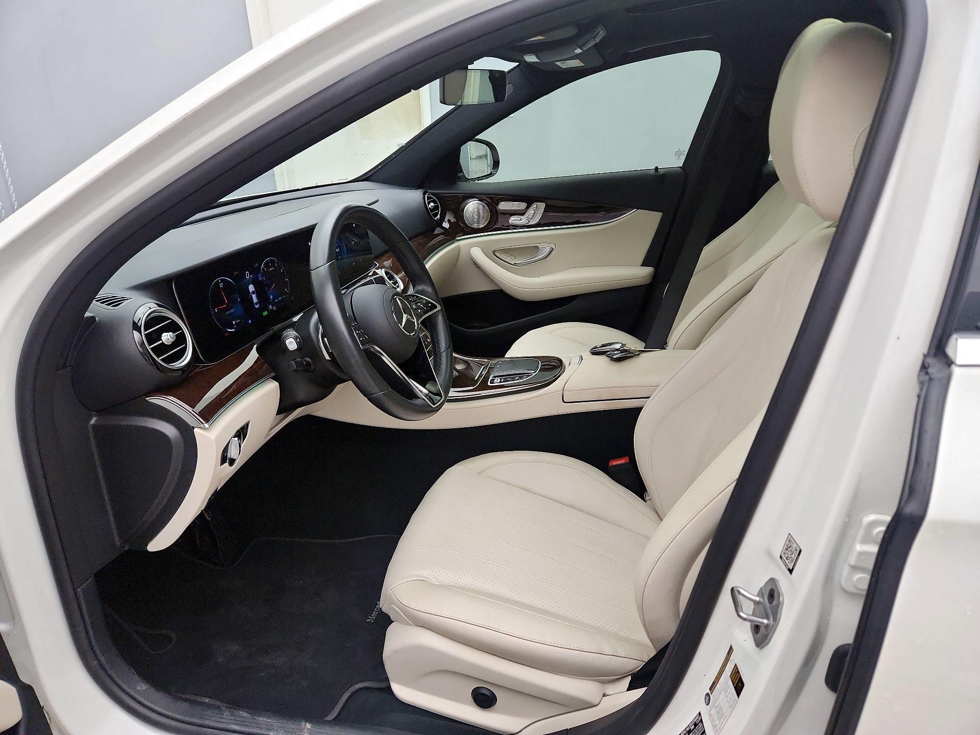 Thumbnail: 2022 Mercedes-Benz E-Class - 11