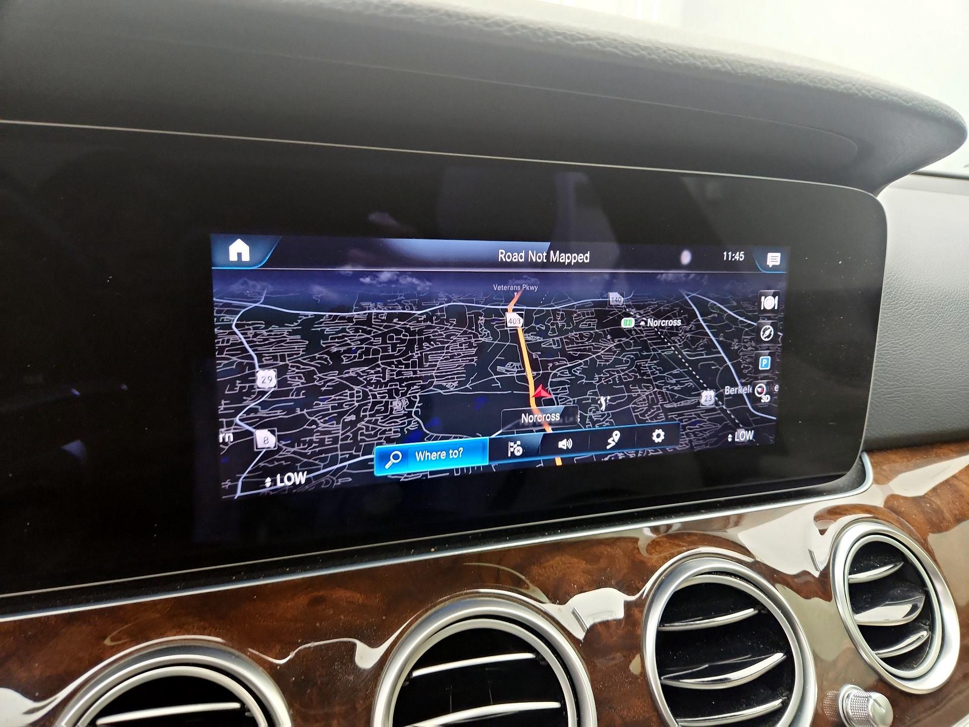 Thumbnail: 2022 Mercedes-Benz E-Class - 14