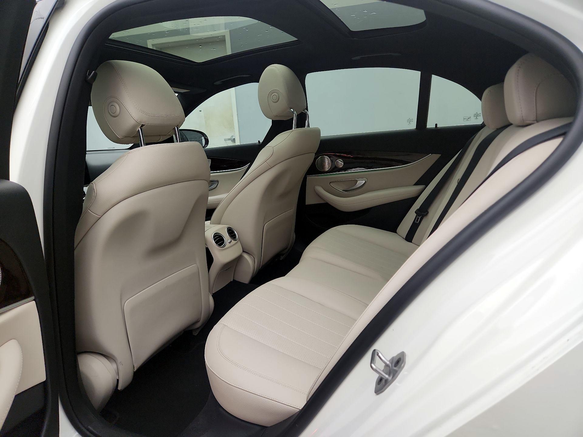 Thumbnail: 2022 Mercedes-Benz E-Class - 20