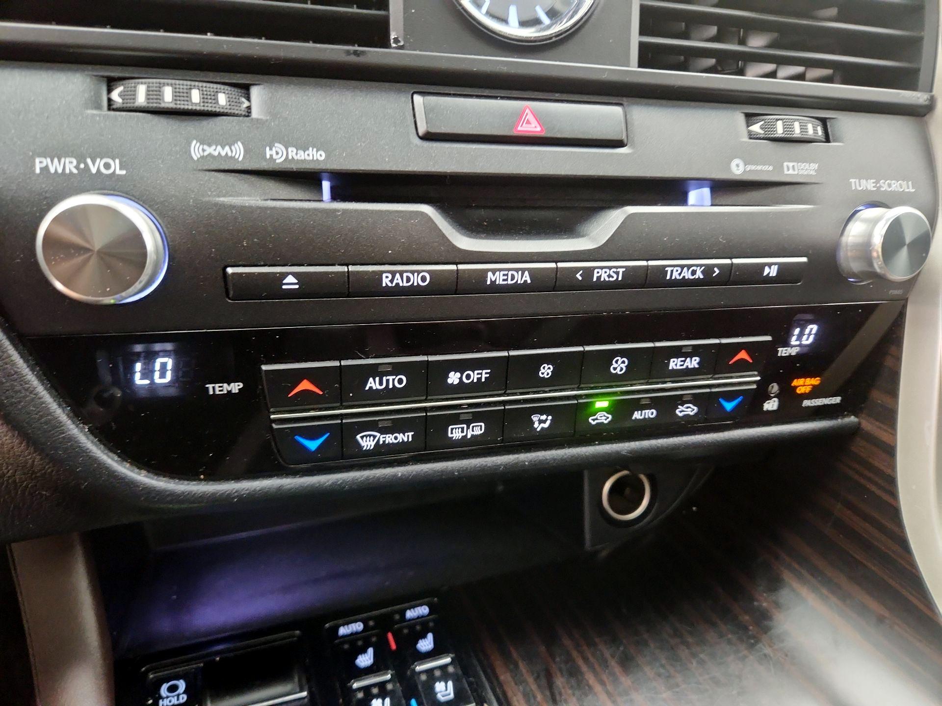 Thumbnail: 2018 Lexus RX - 17