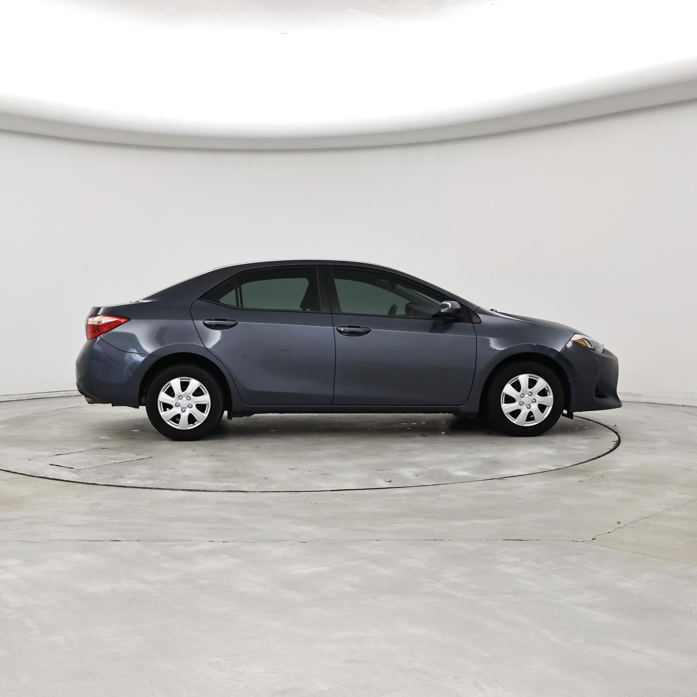 Thumbnail: 2018 Toyota Corolla - 7