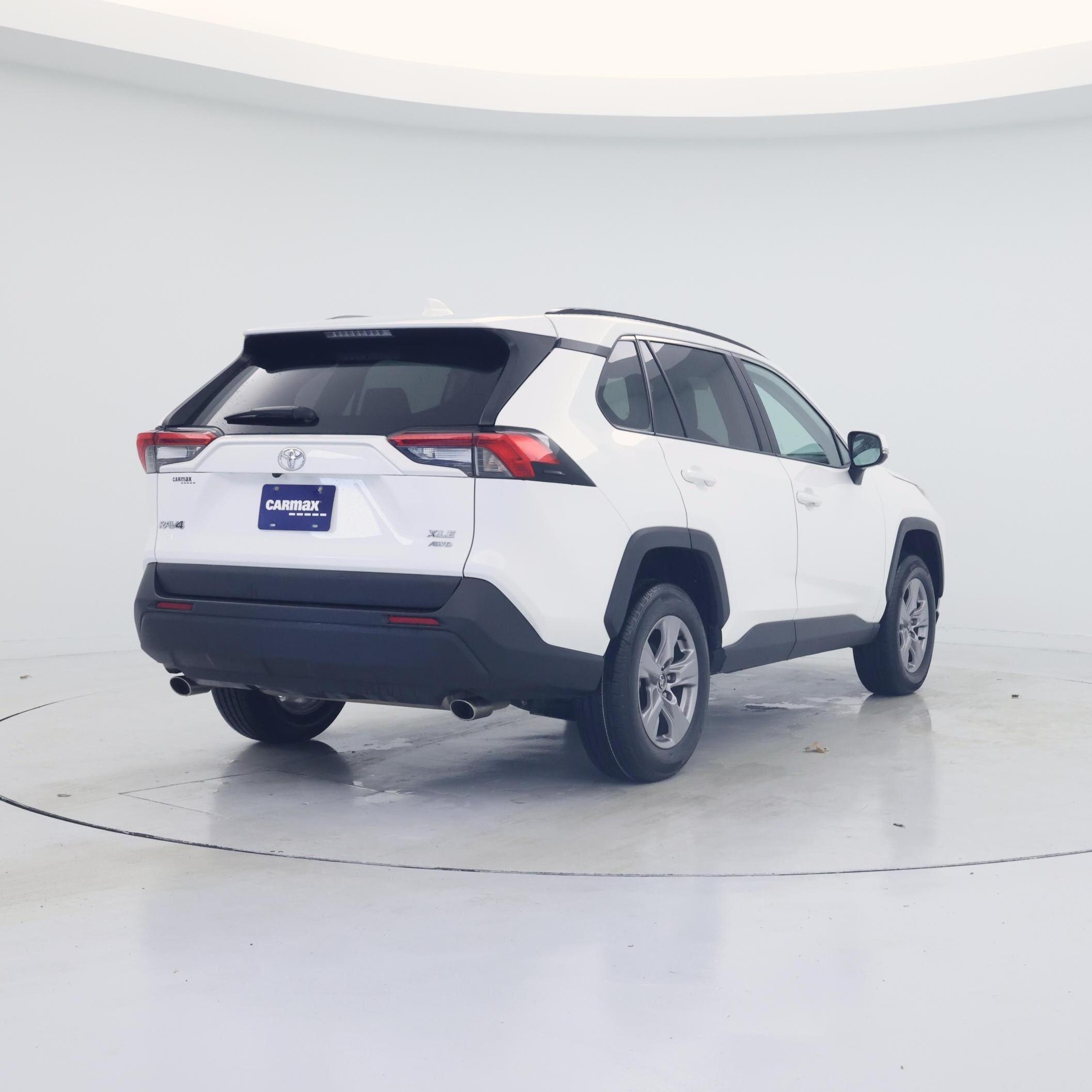 Thumbnail: 2025 Toyota RAV4 - 8