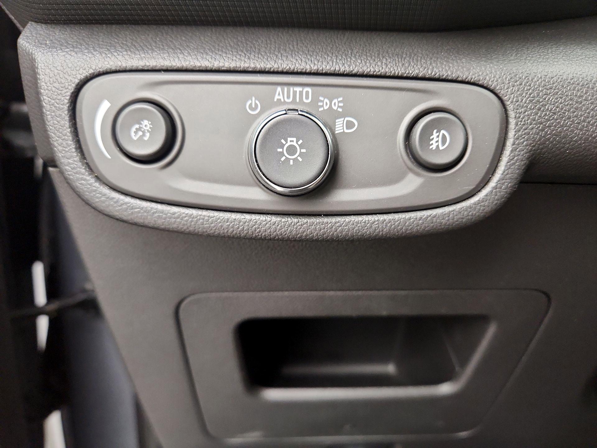 Thumbnail: 2023 Chevrolet TrailBlazer - 13