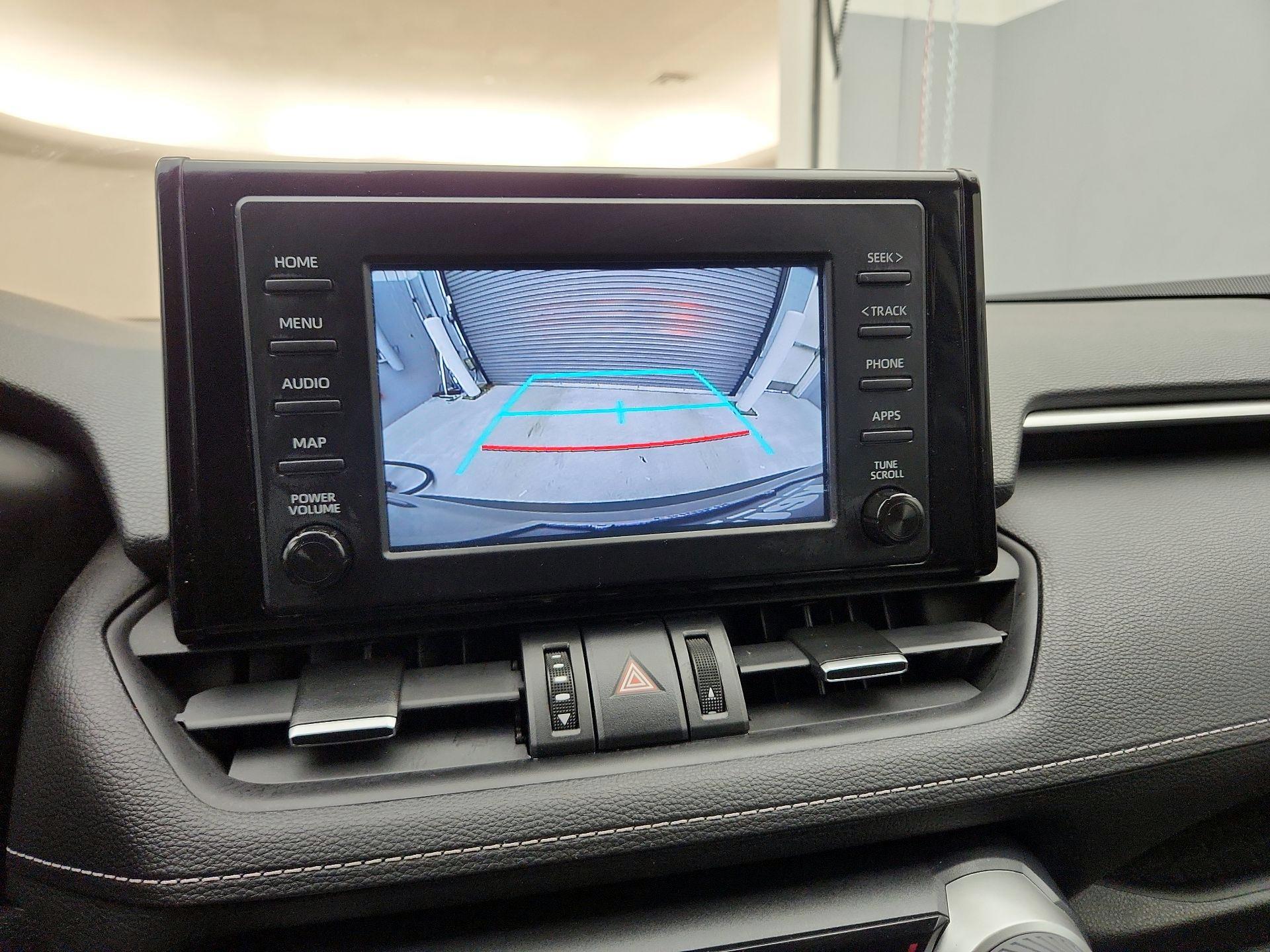 Thumbnail: 2019 Toyota RAV4 - 14