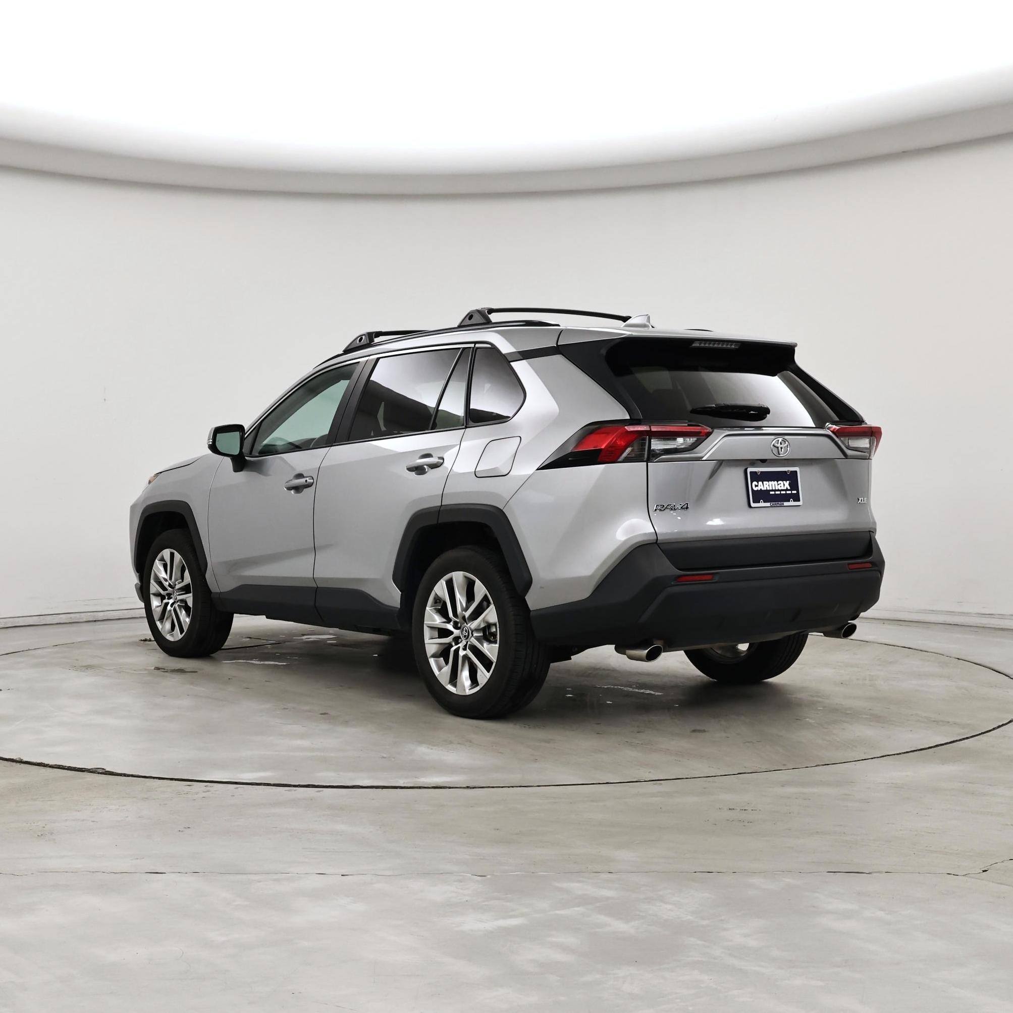 Thumbnail: 2019 Toyota RAV4 - 2