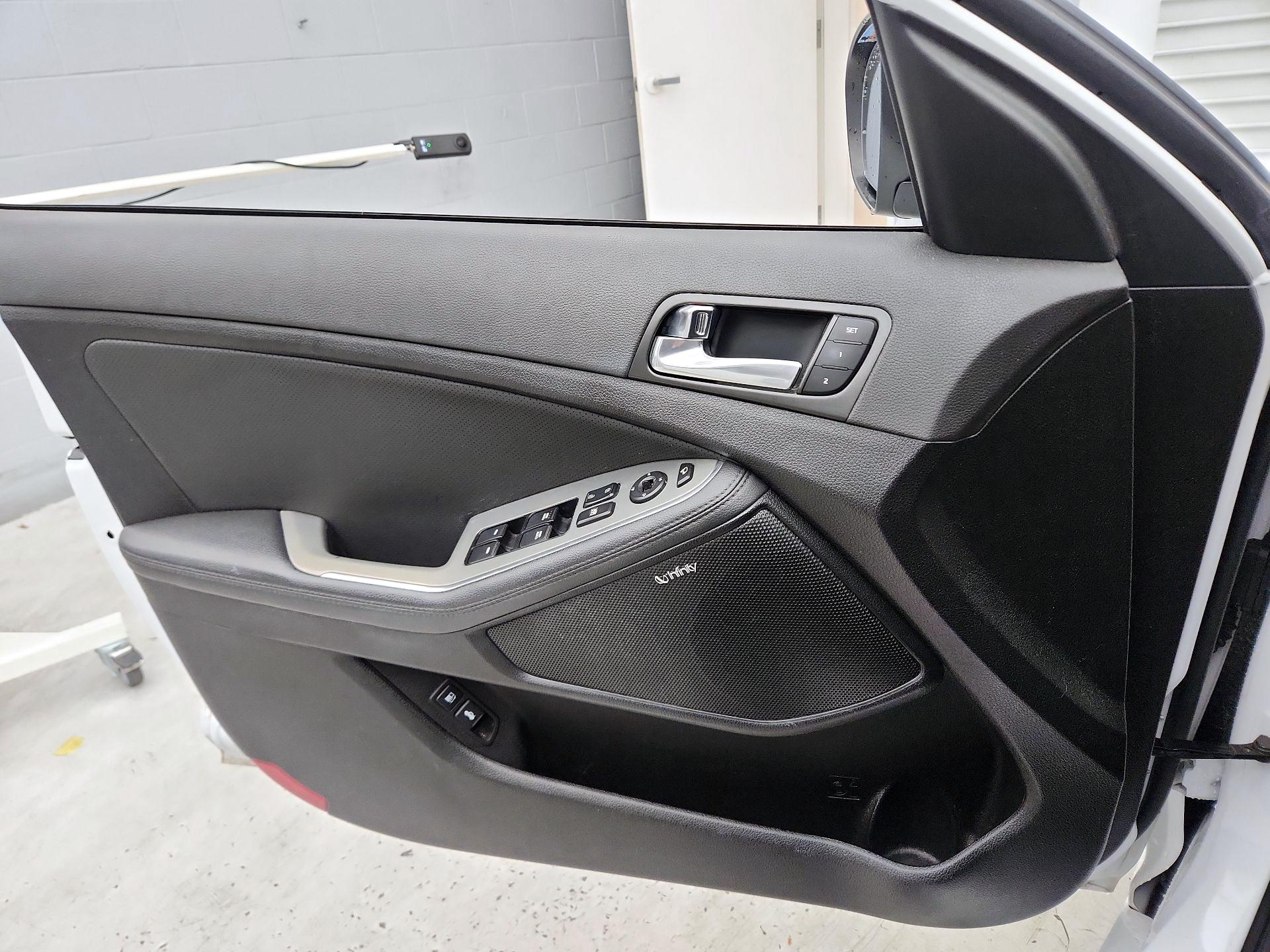 Thumbnail: 2014 Kia Optima - 12