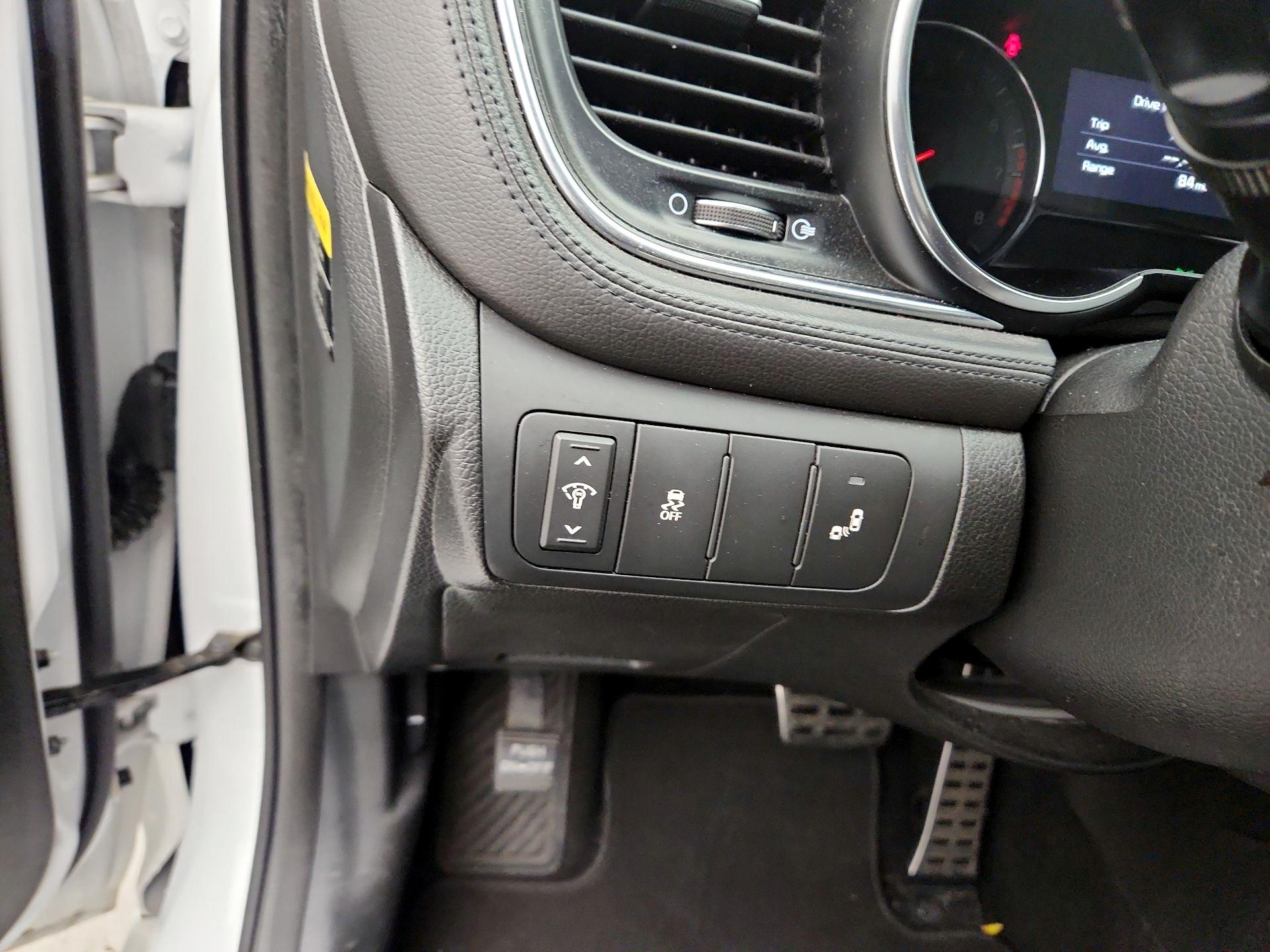 Thumbnail: 2014 Kia Optima - 13