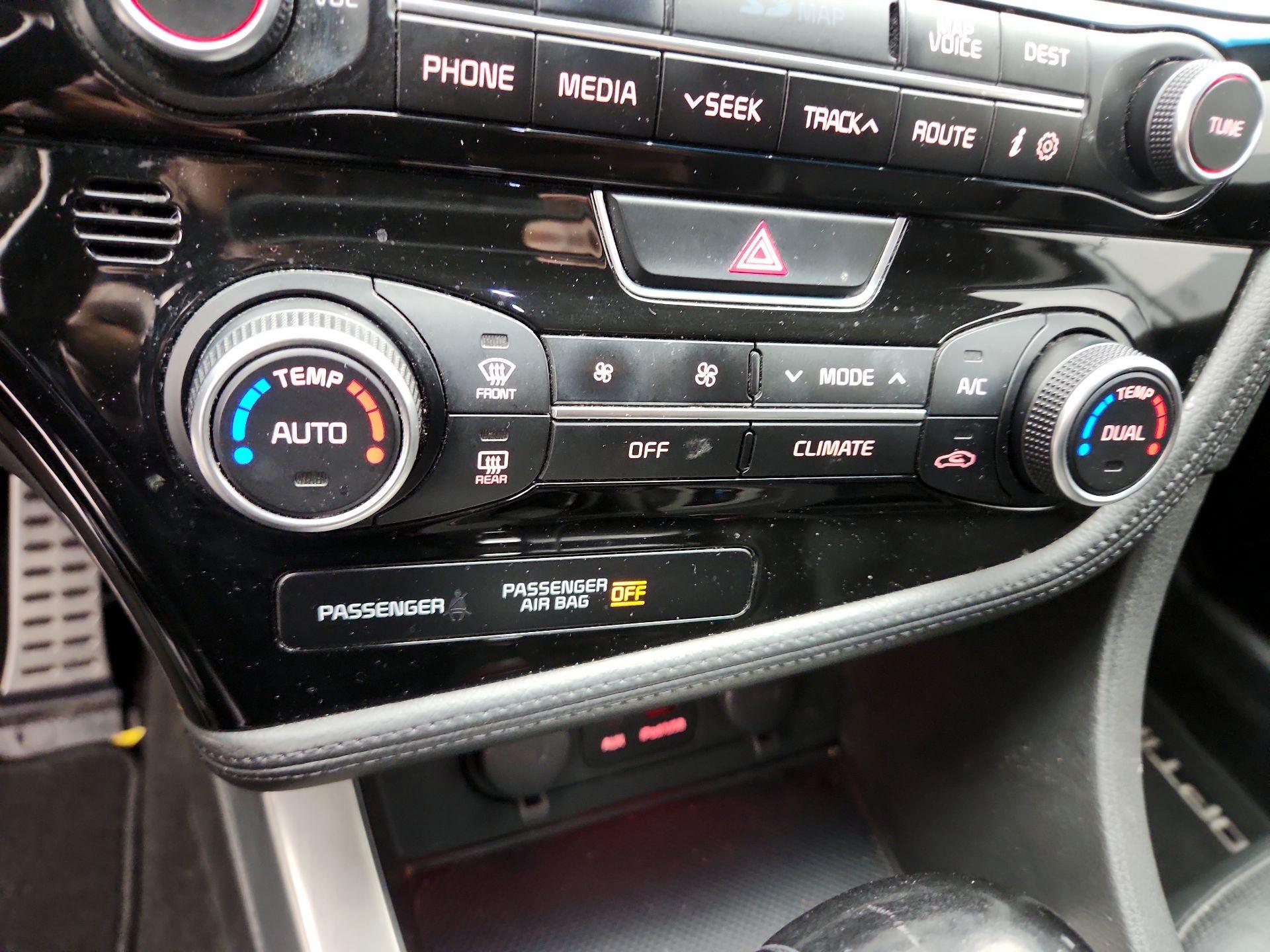 Thumbnail: 2014 Kia Optima - 17