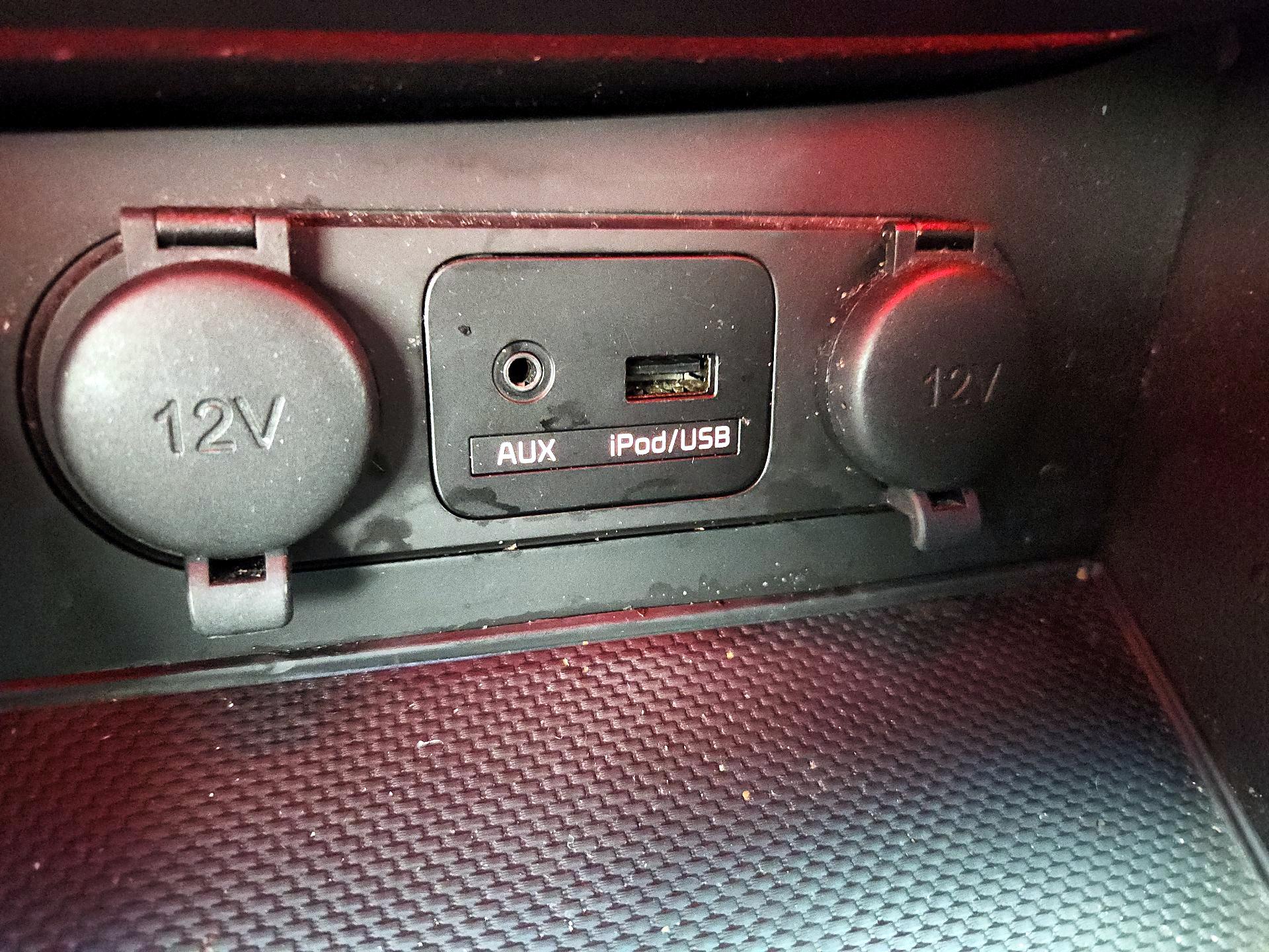 Thumbnail: 2014 Kia Optima - 19