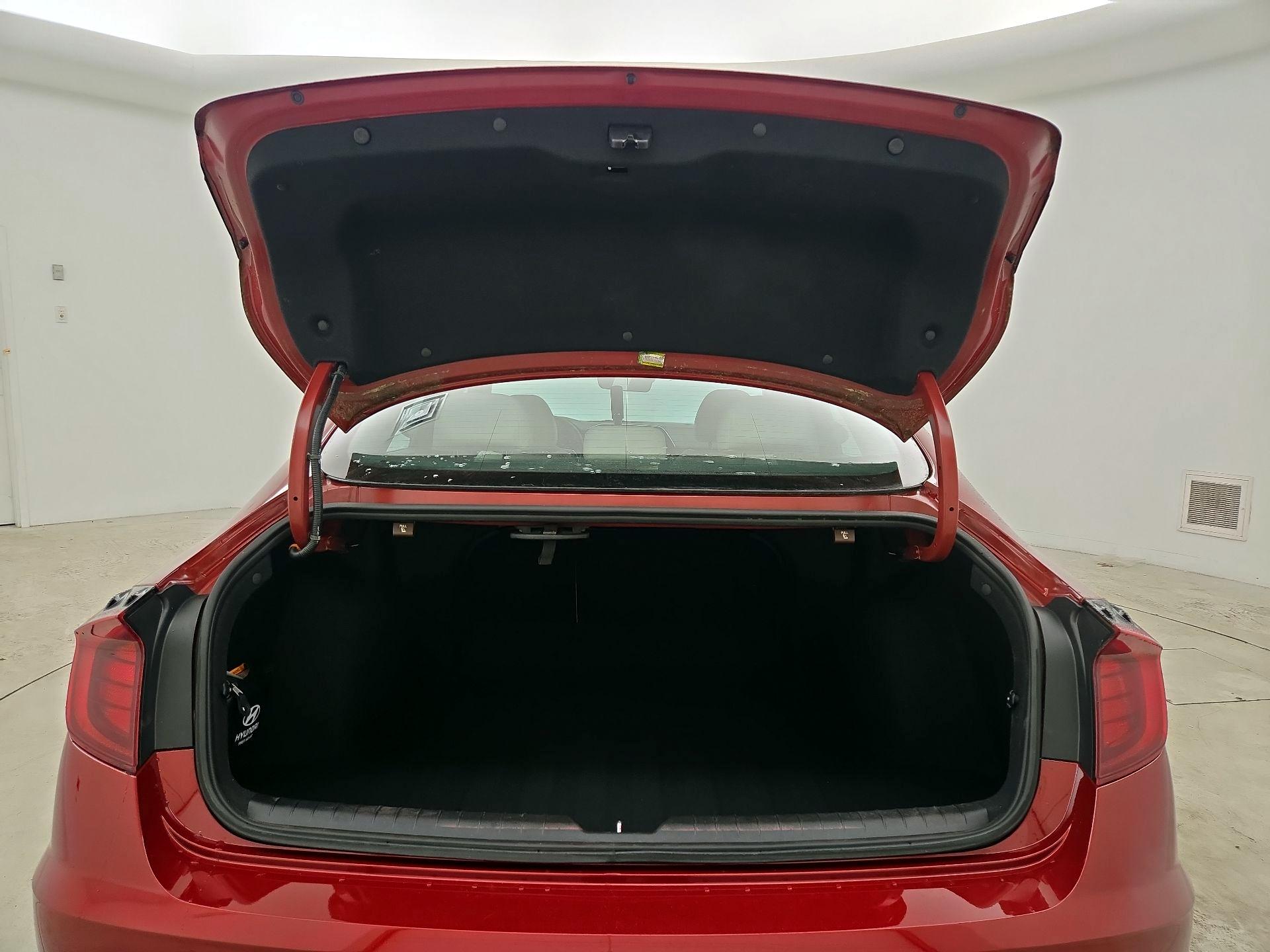 Thumbnail: 2023 Hyundai Sonata - 20