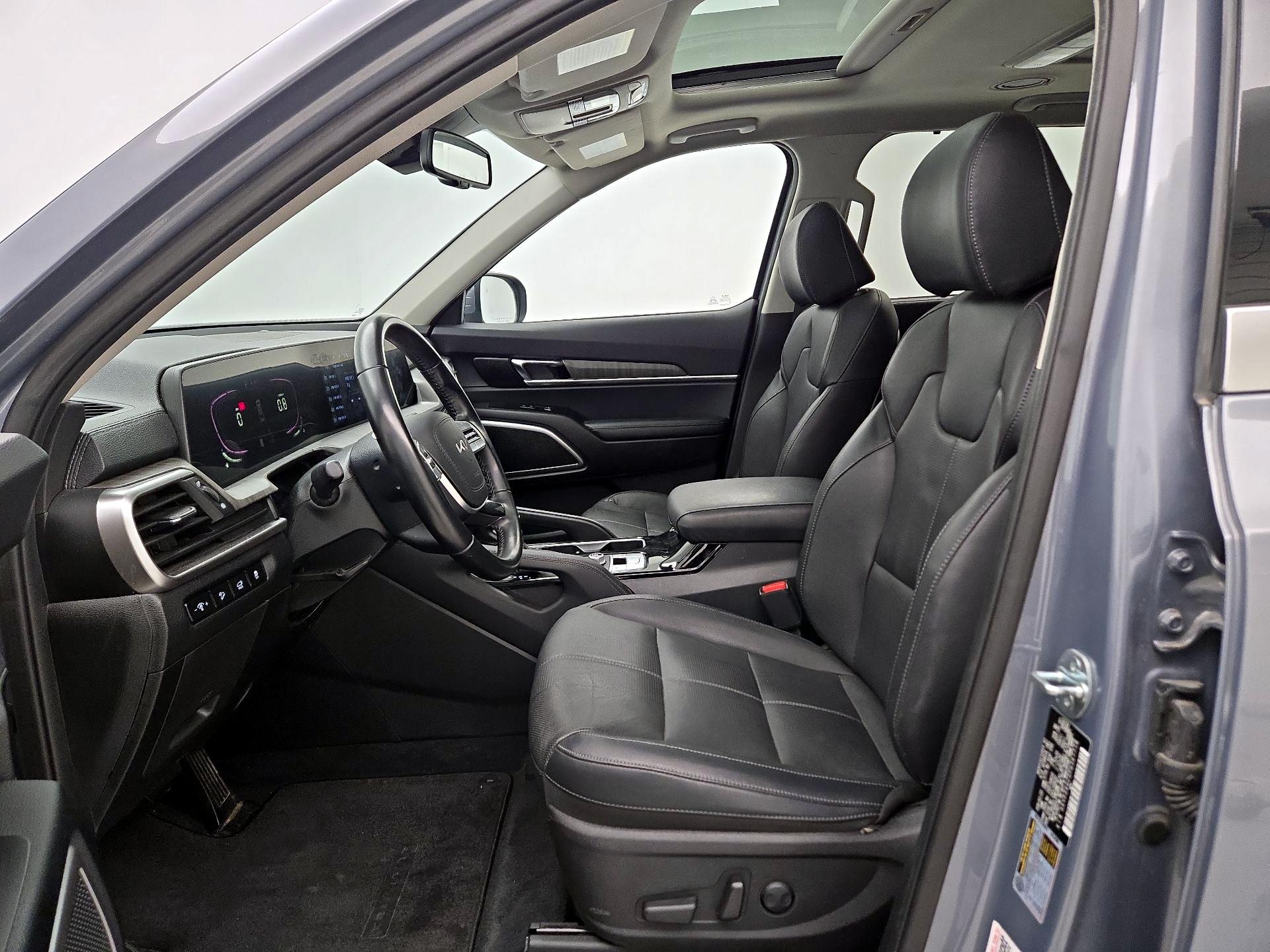 Thumbnail: 2023 Kia Telluride - 11