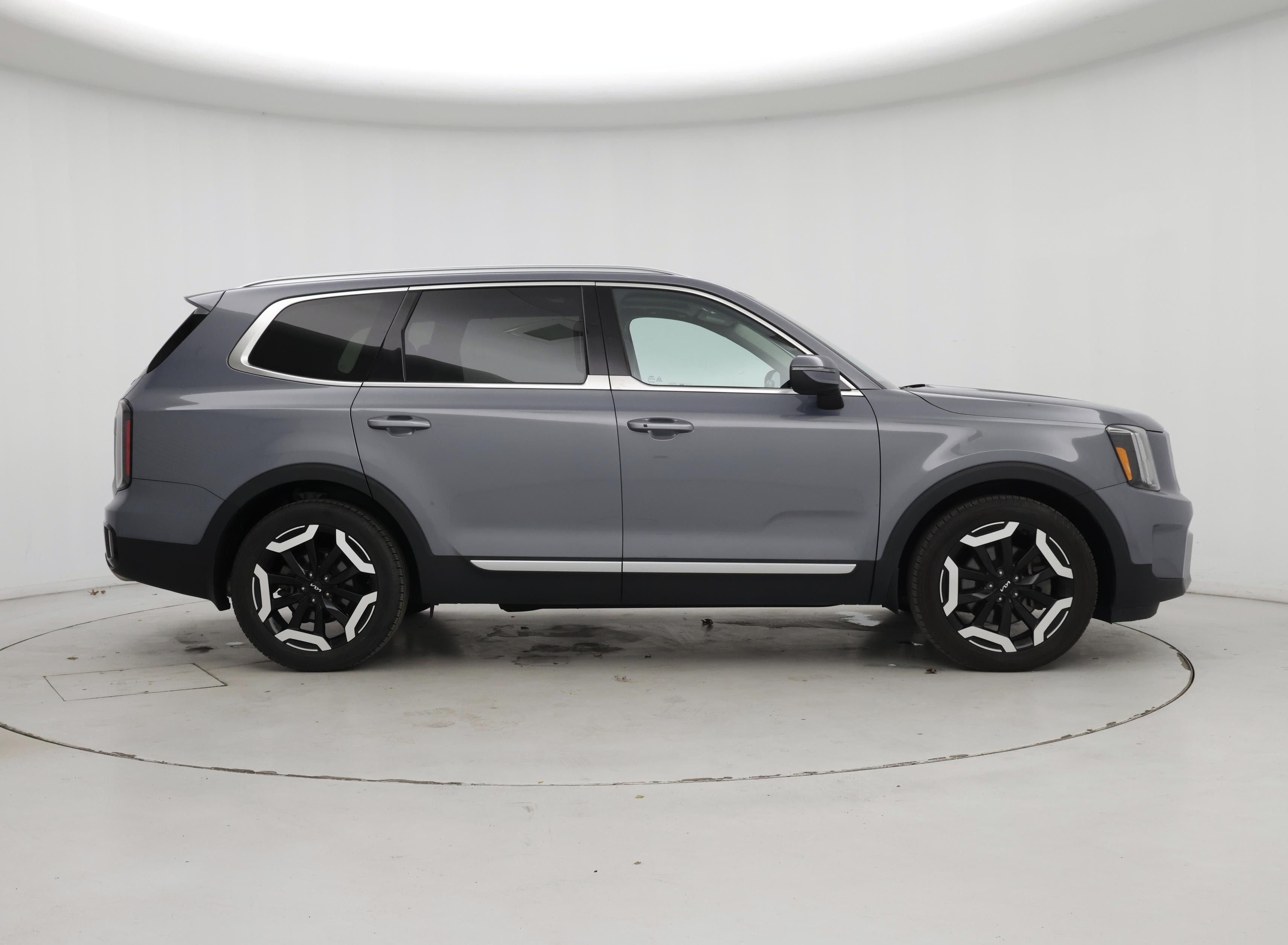 Thumbnail: 2023 Kia Telluride - 7