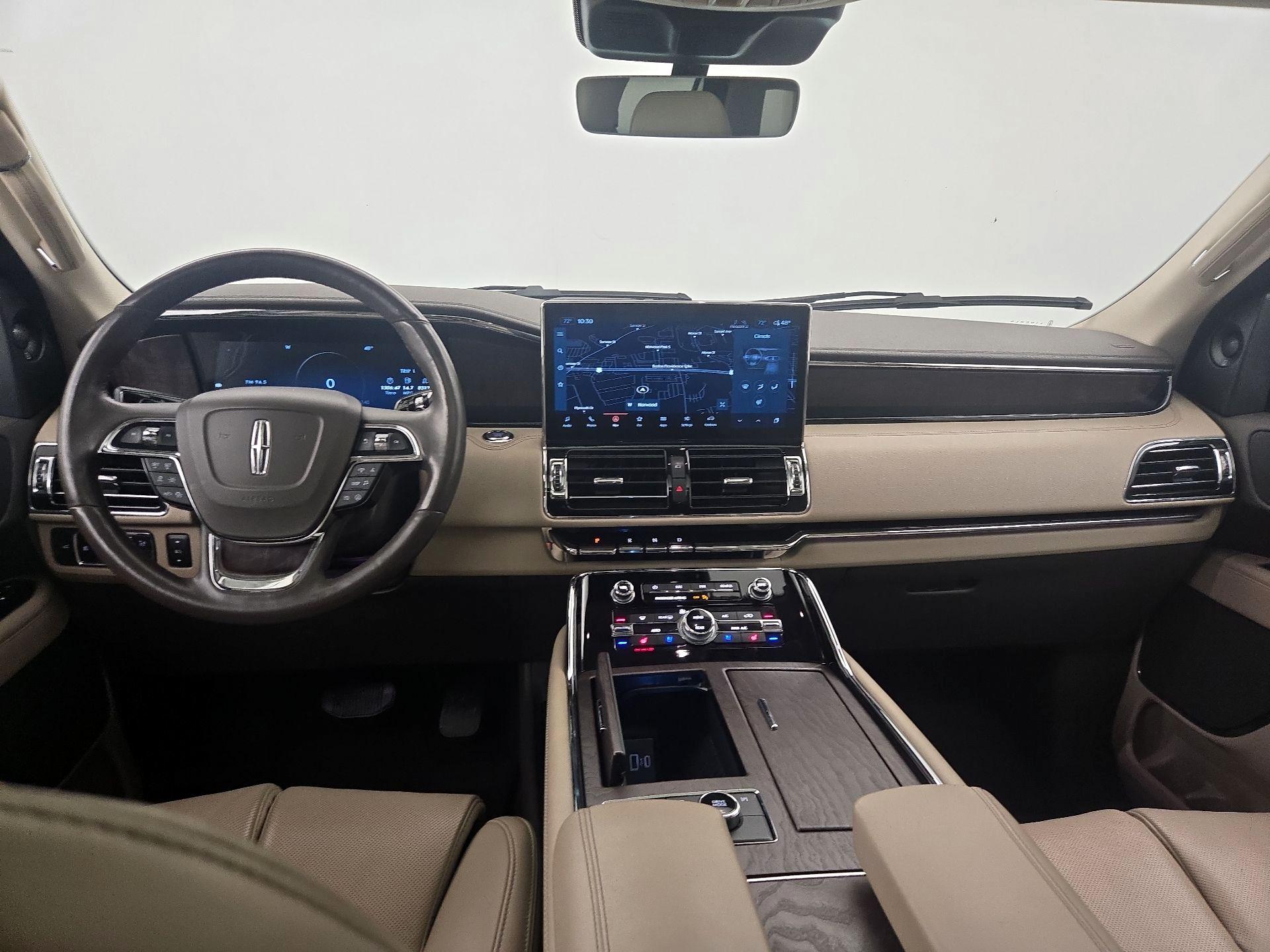 Thumbnail: 2022 Lincoln Navigator - 9