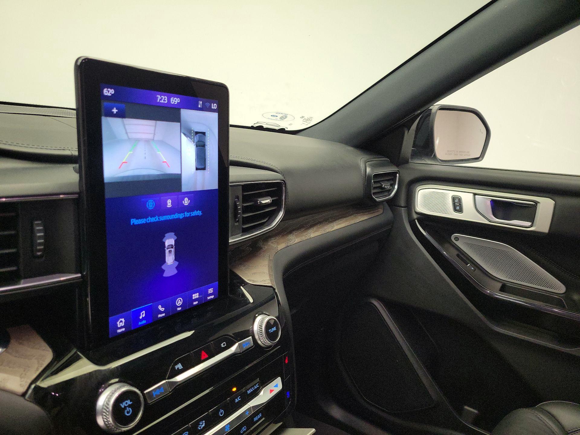 Thumbnail: 2022 Ford Explorer - 15