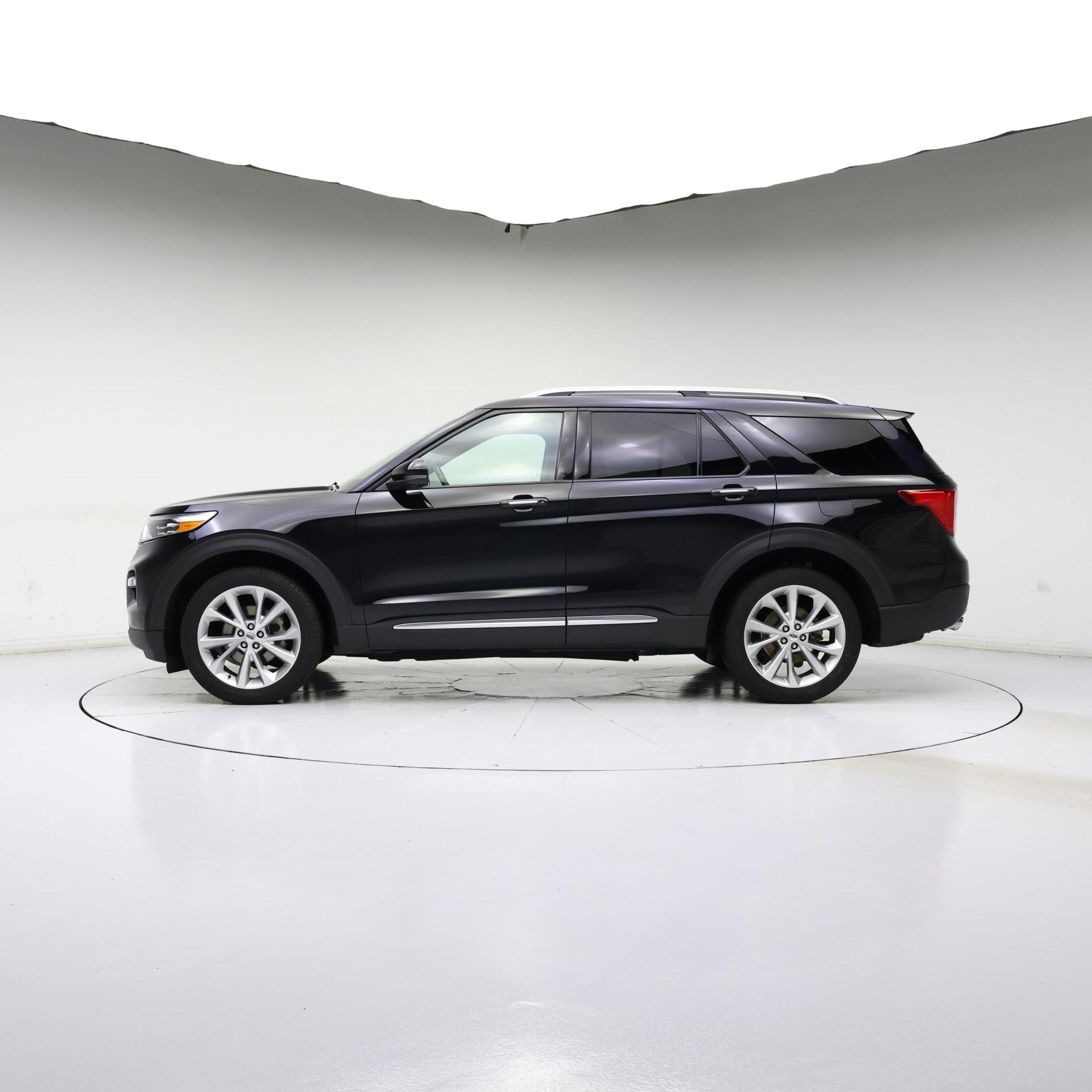 Thumbnail: 2022 Ford Explorer - 3