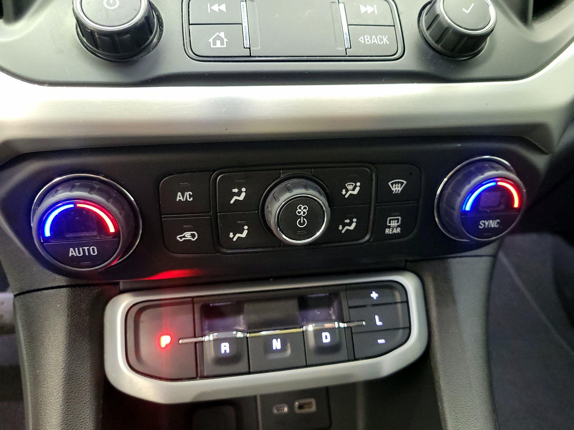 Thumbnail: 2022 GMC Acadia - 16