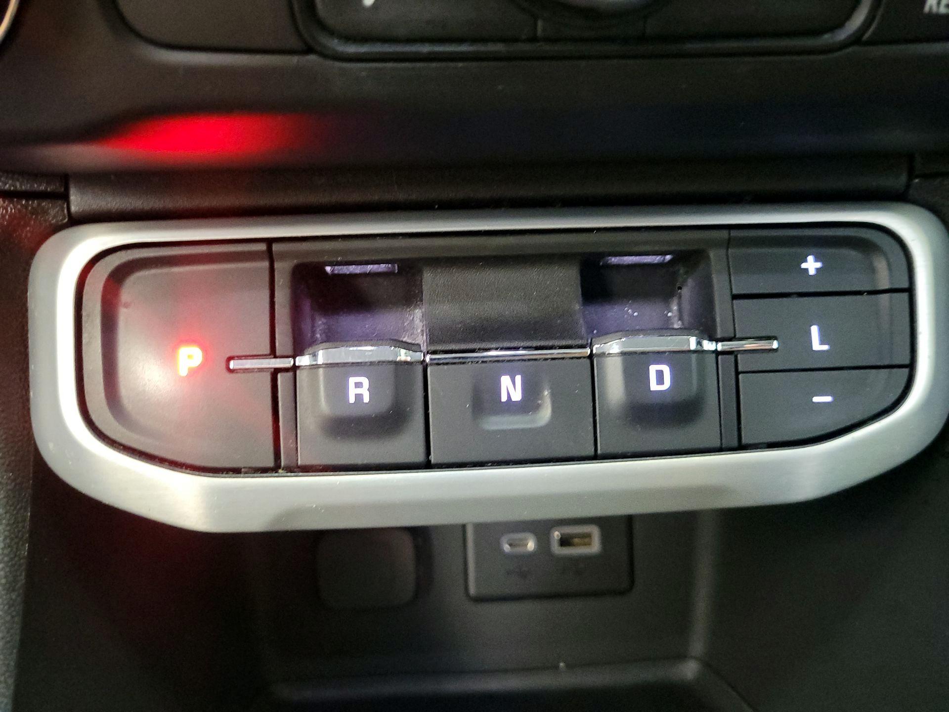 Thumbnail: 2022 GMC Acadia - 17