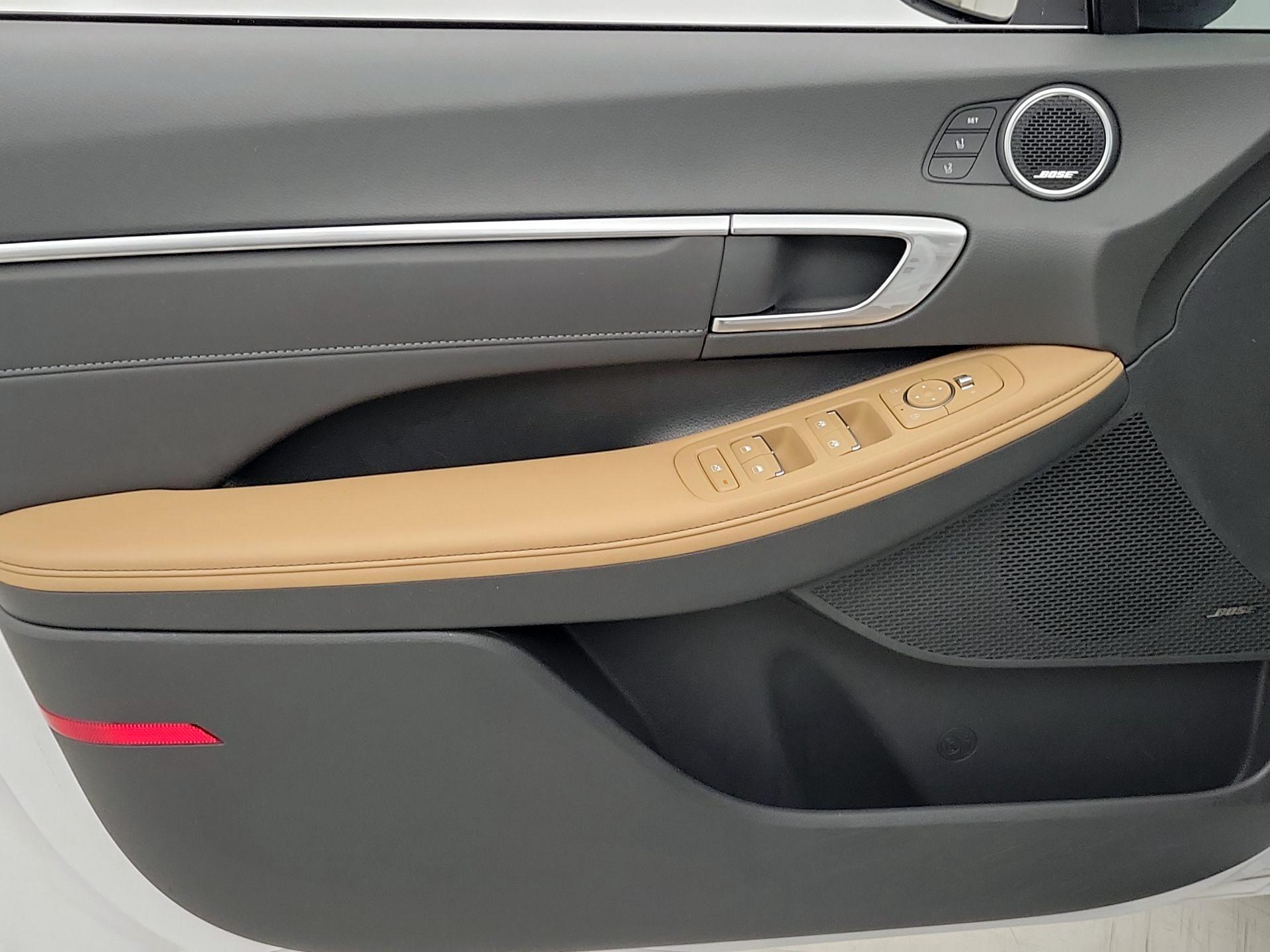 Thumbnail: 2023 Hyundai Sonata - 12