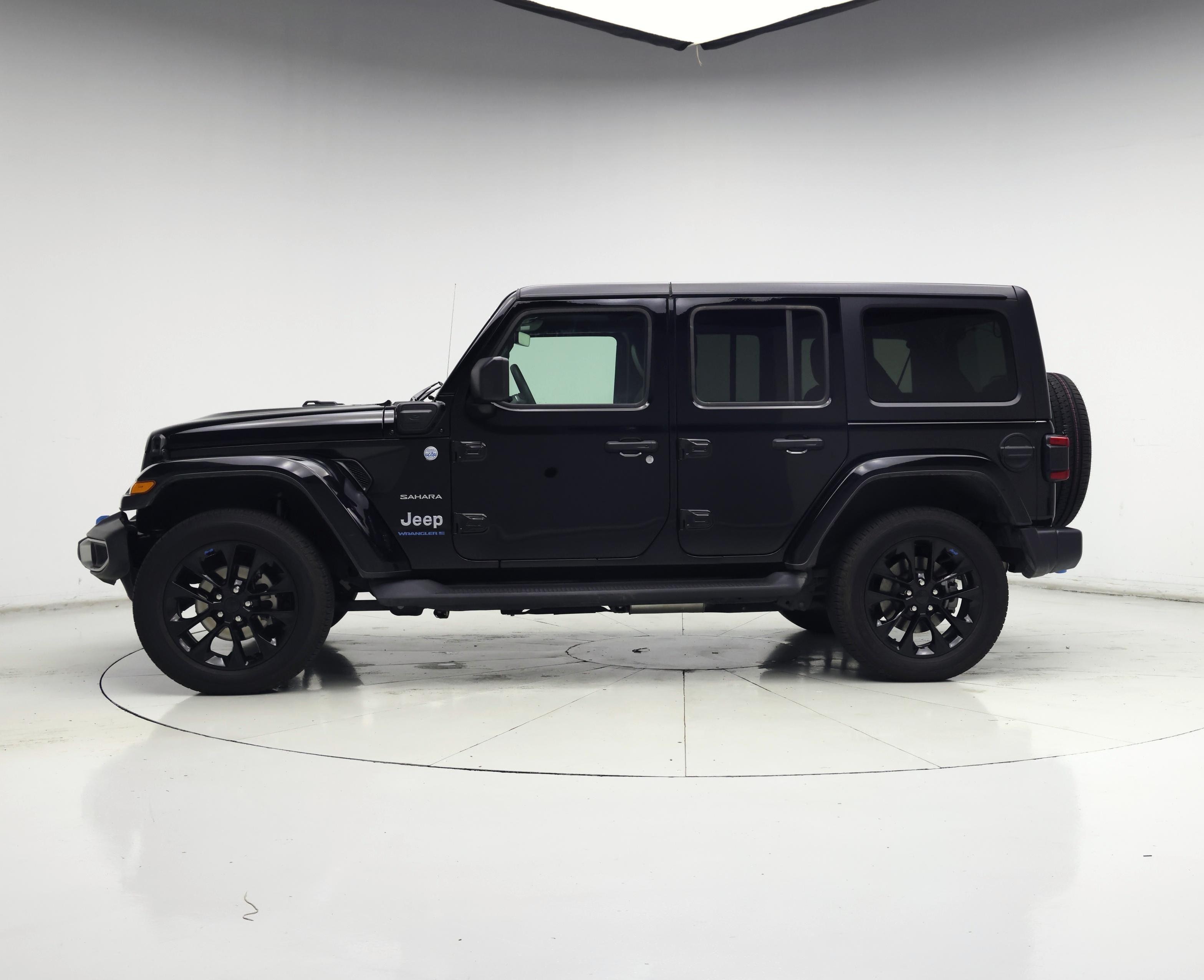 Thumbnail: 2023 Jeep Wrangler - 3
