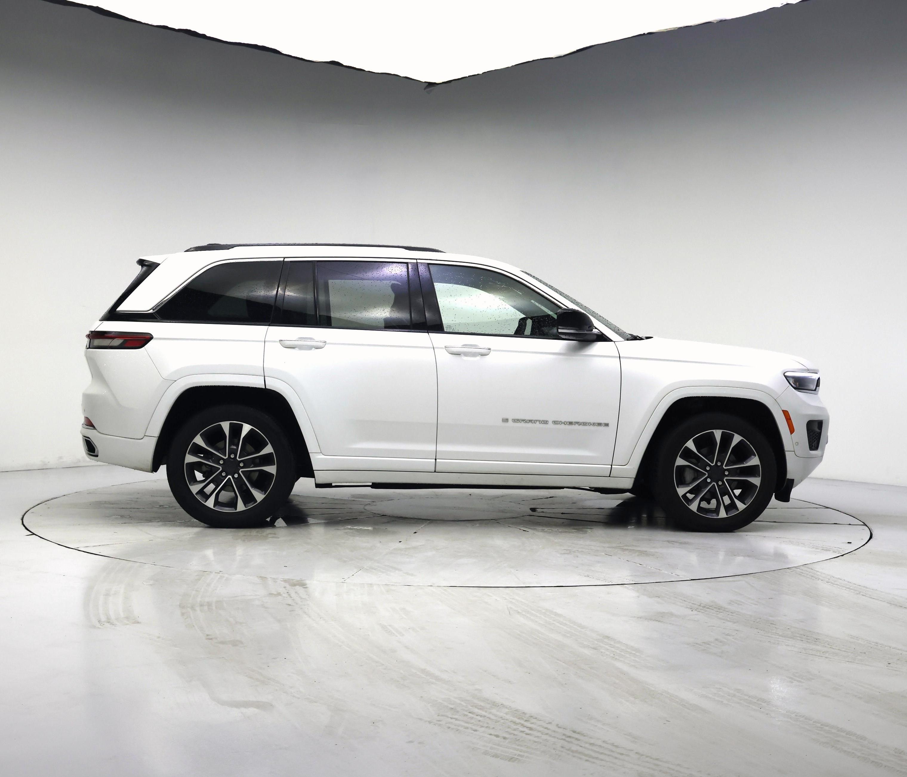 Thumbnail: 2023 Jeep Grand Cherokee - 7