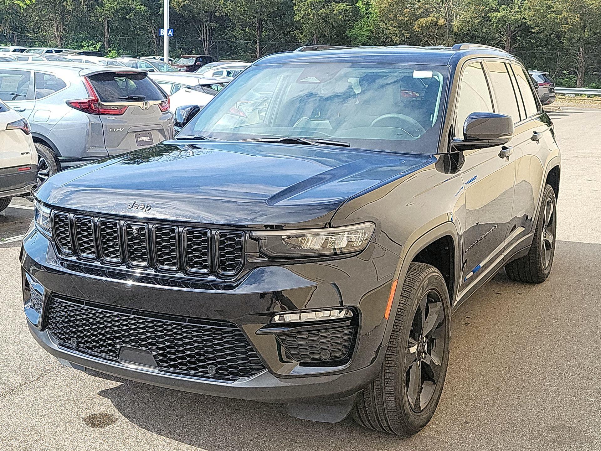 Thumbnail: 2023 Jeep Grand Cherokee - 3