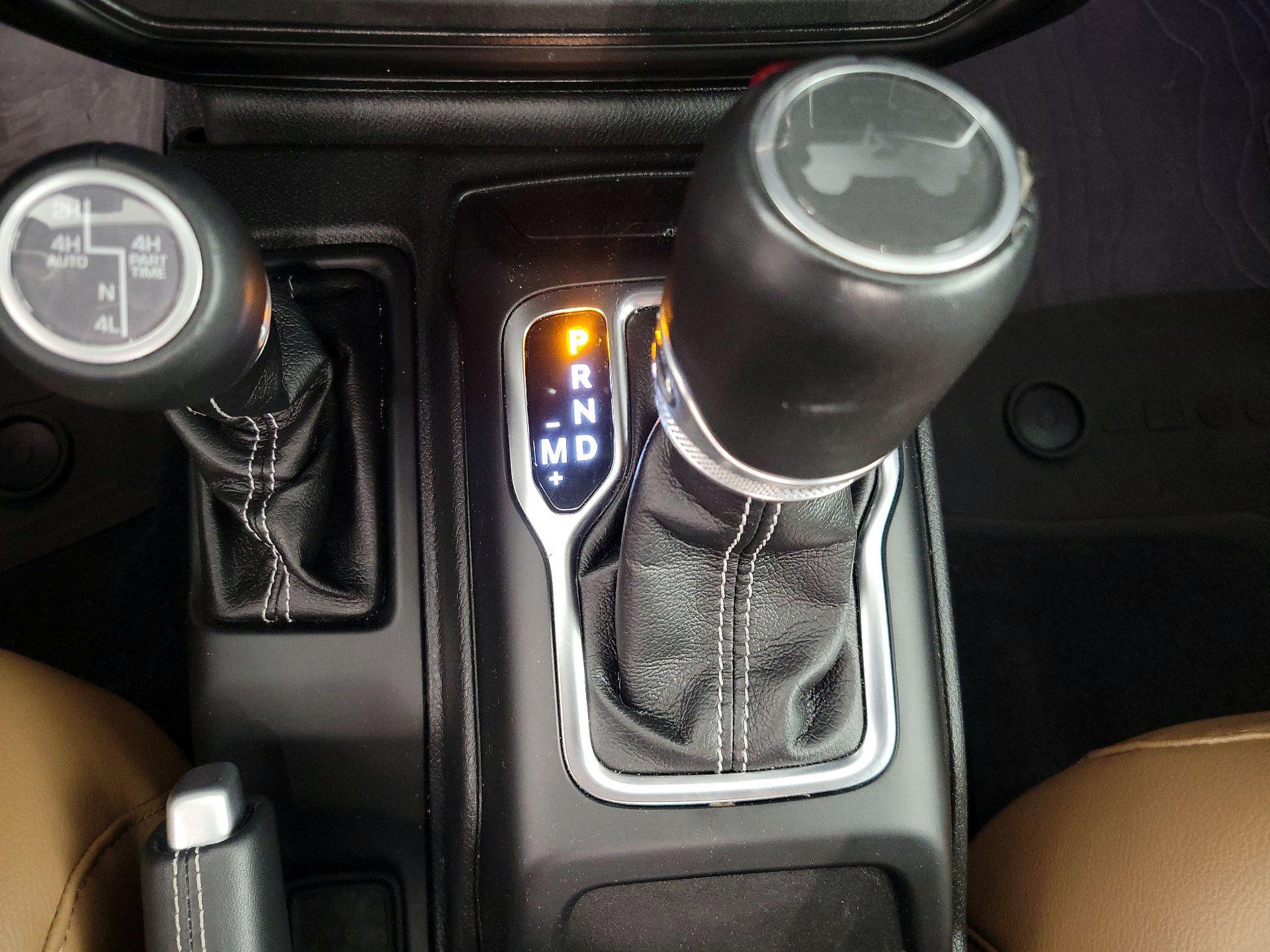 Thumbnail: 2023 Jeep Wrangler - 18