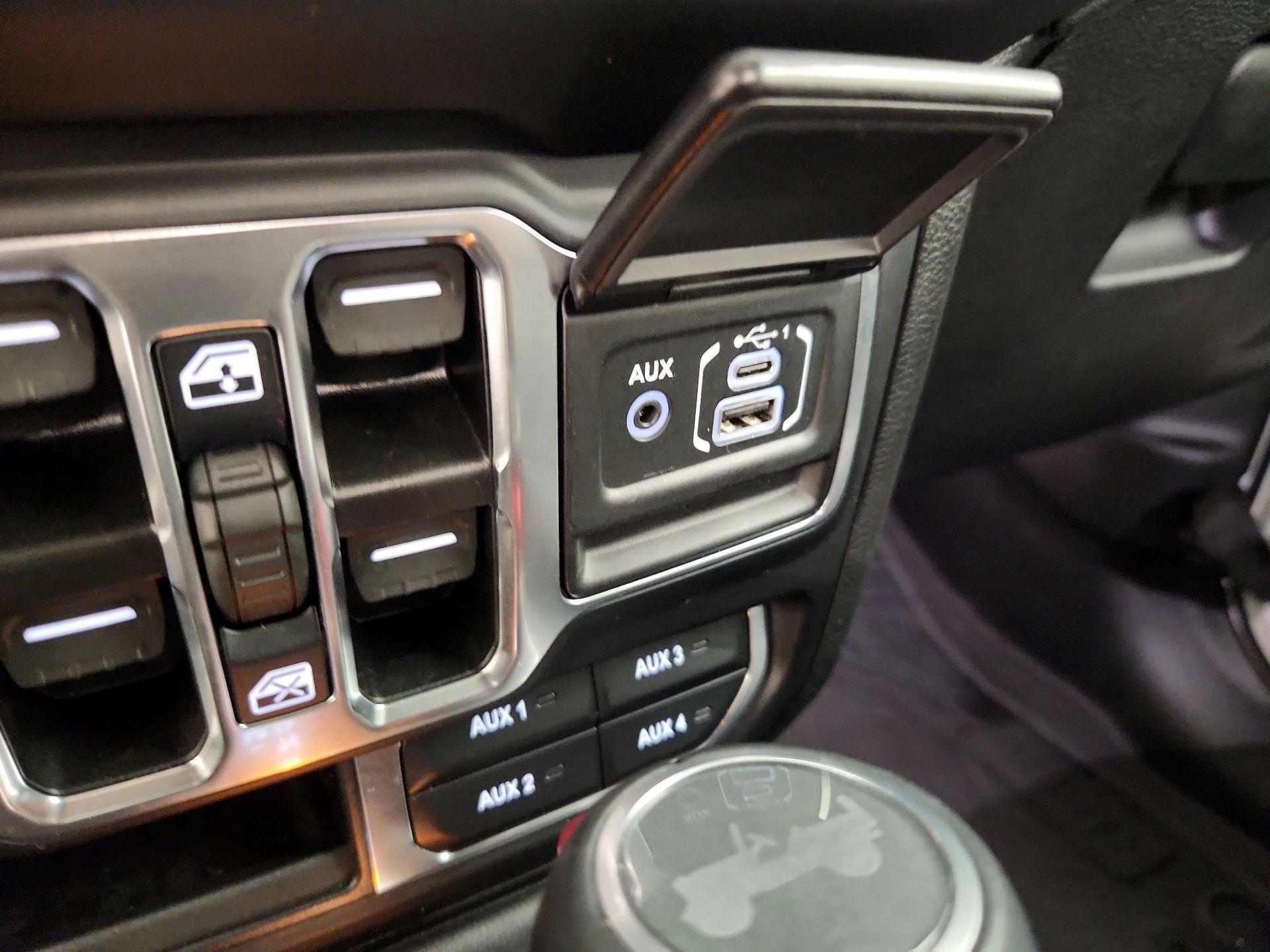 Thumbnail: 2023 Jeep Wrangler - 19