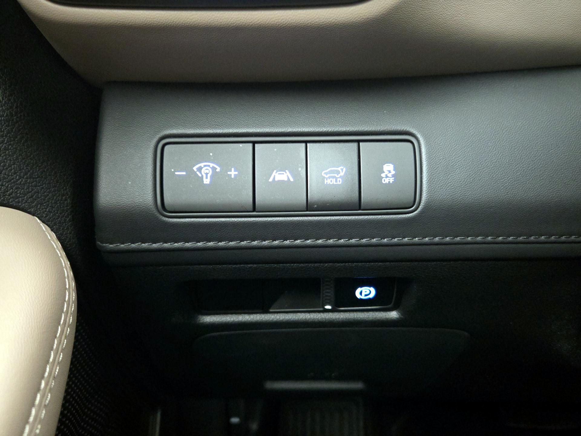 Thumbnail: 2023 Hyundai Santa Fe - 13