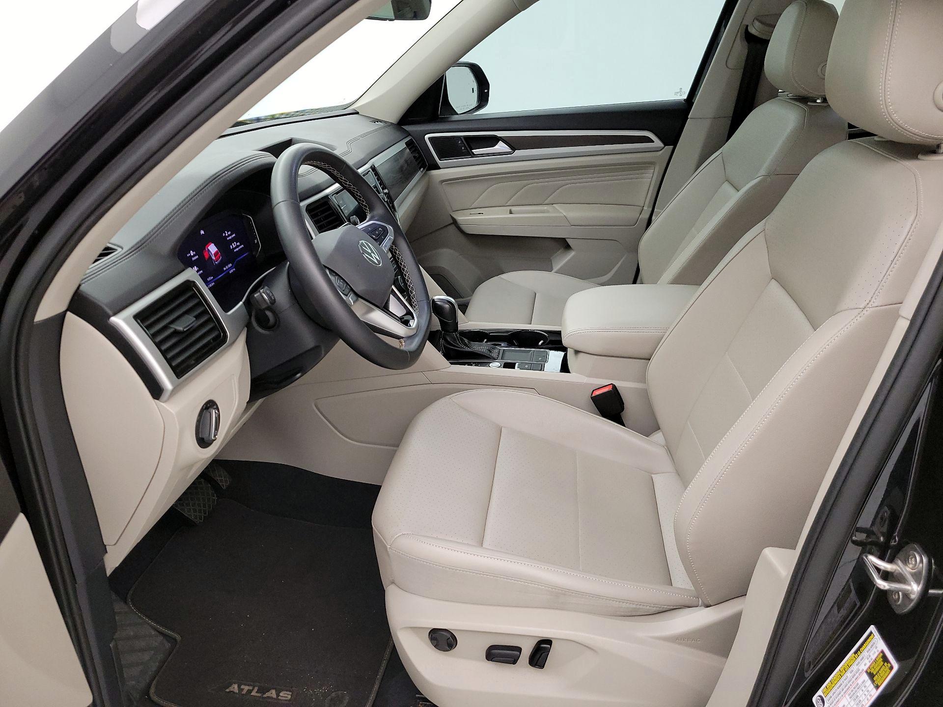 Thumbnail: 2023 Volkswagen Atlas - 11