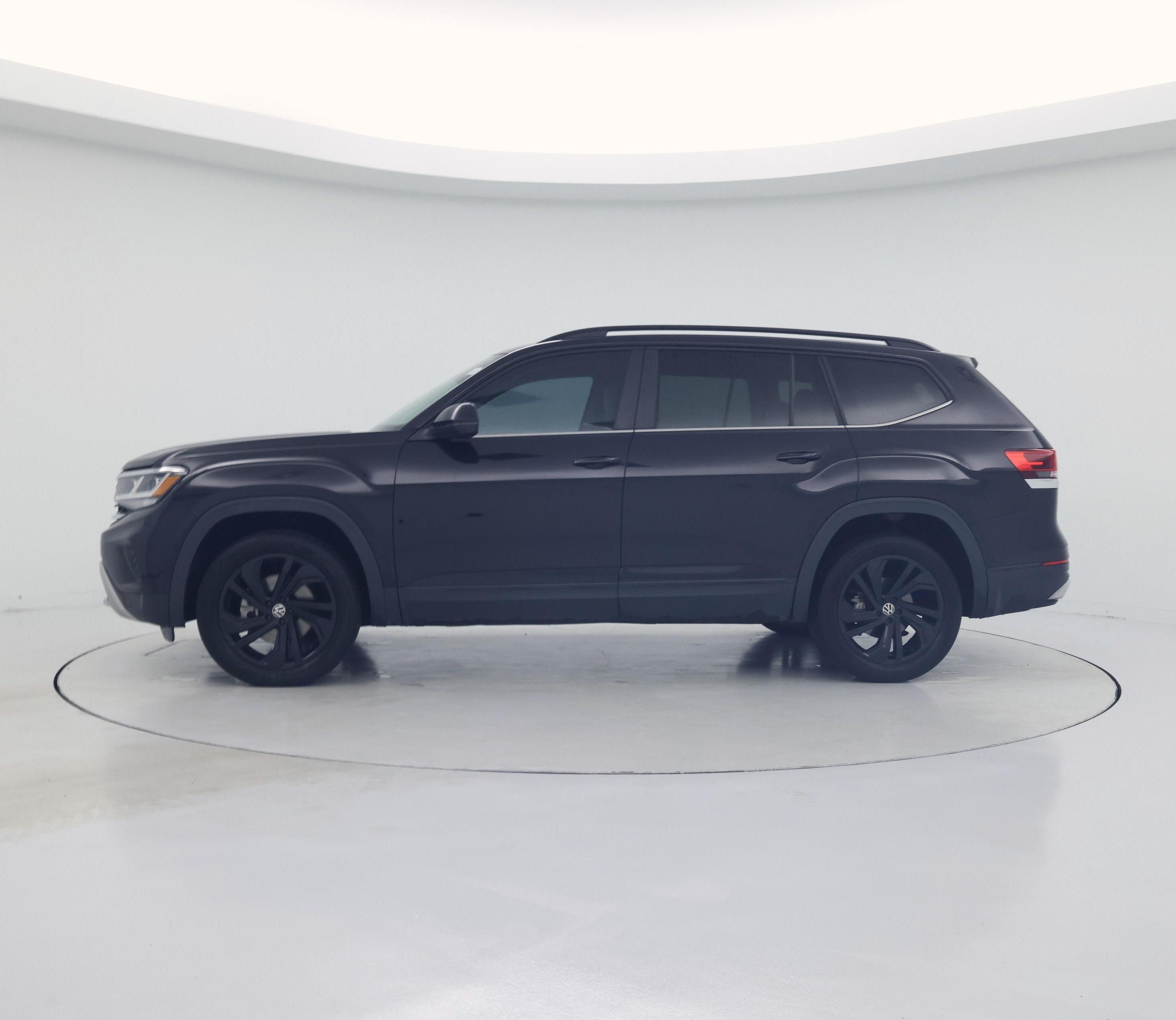 Thumbnail: 2023 Volkswagen Atlas - 3