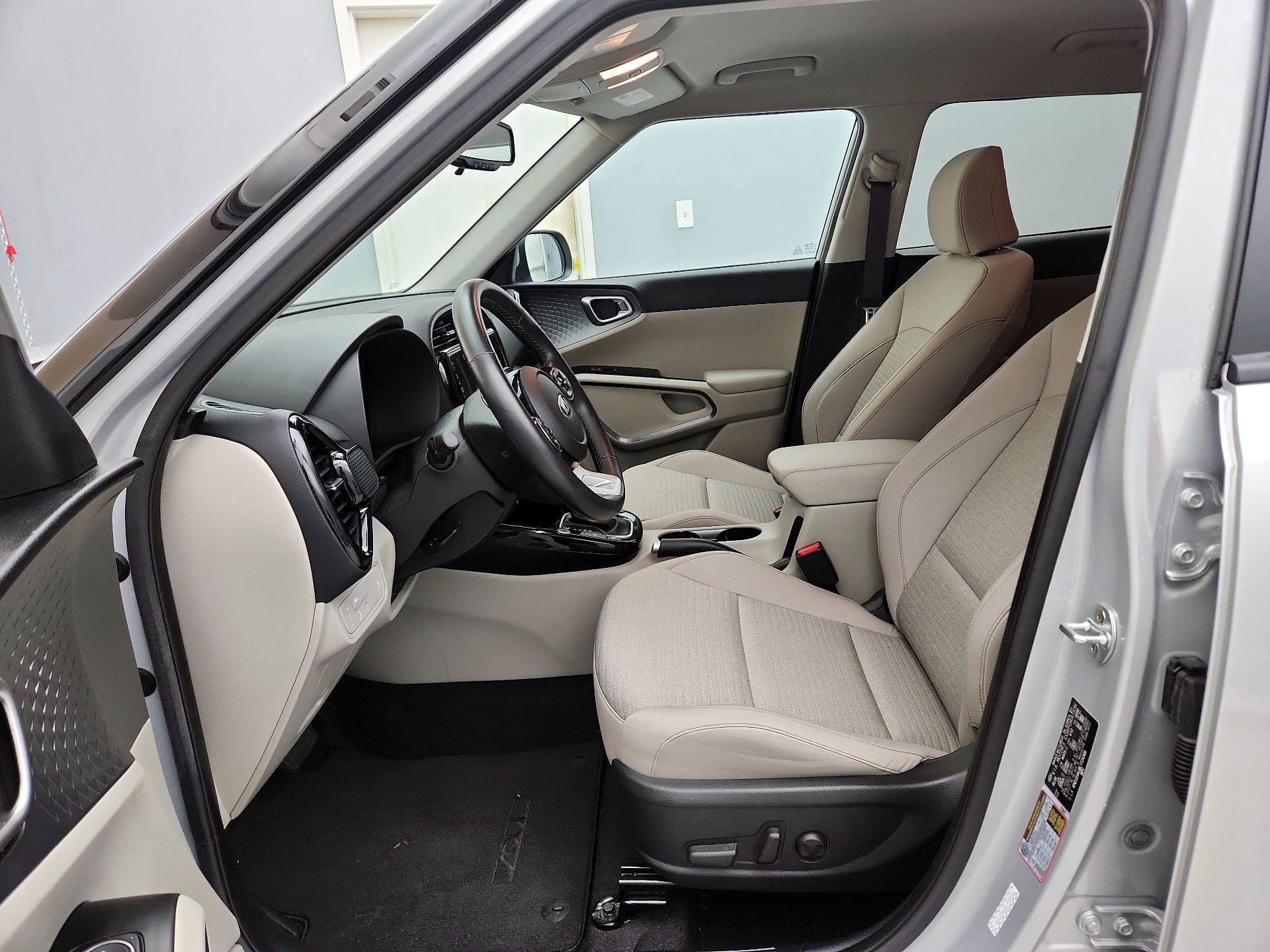 Thumbnail: 2020 Kia Soul - 11