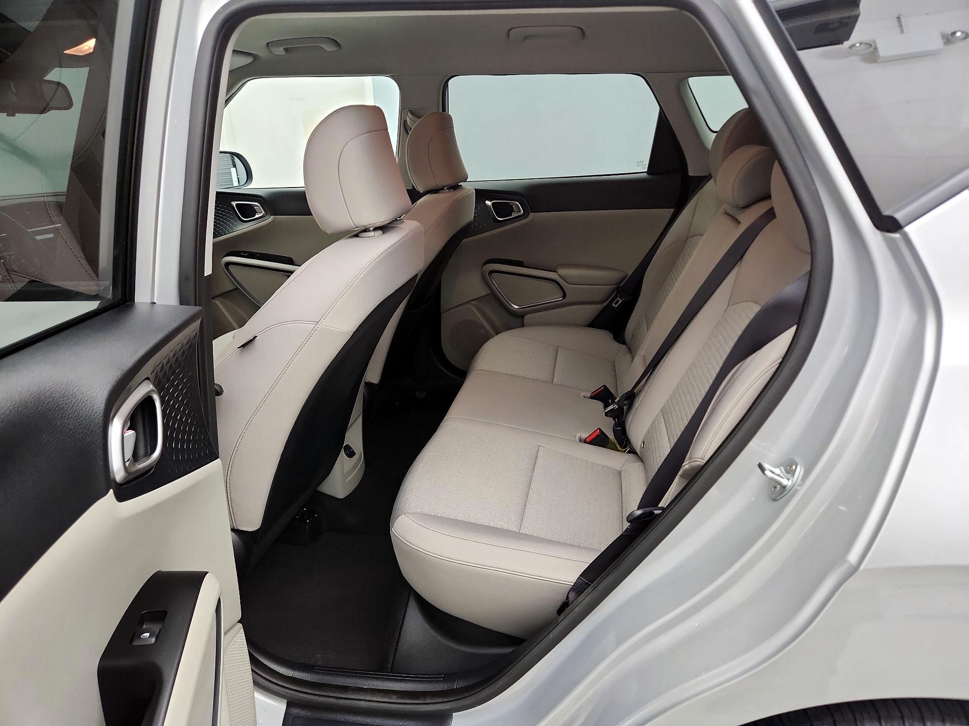 Thumbnail: 2020 Kia Soul - 20