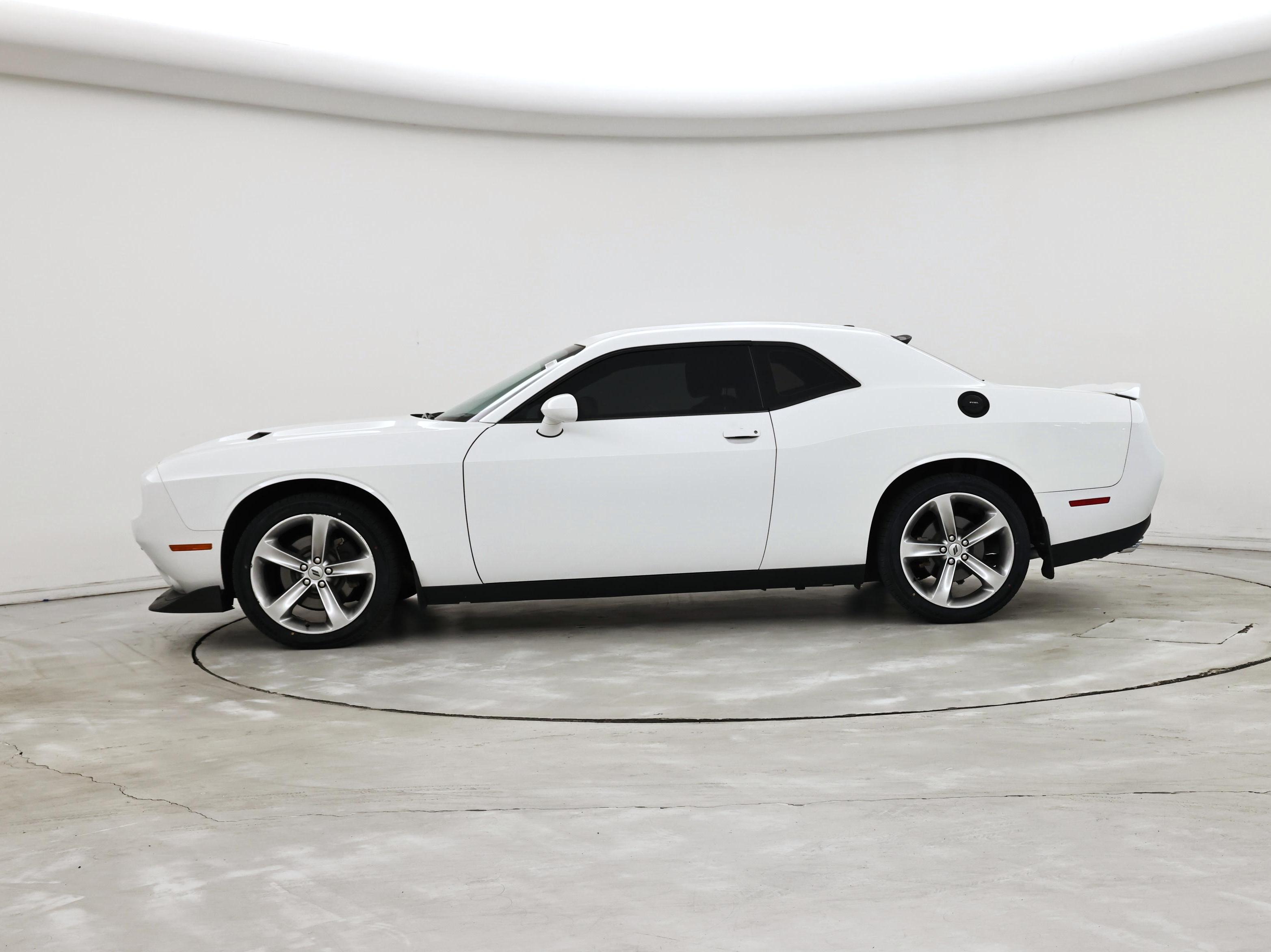 Thumbnail: 2018 Dodge Challenger - 3