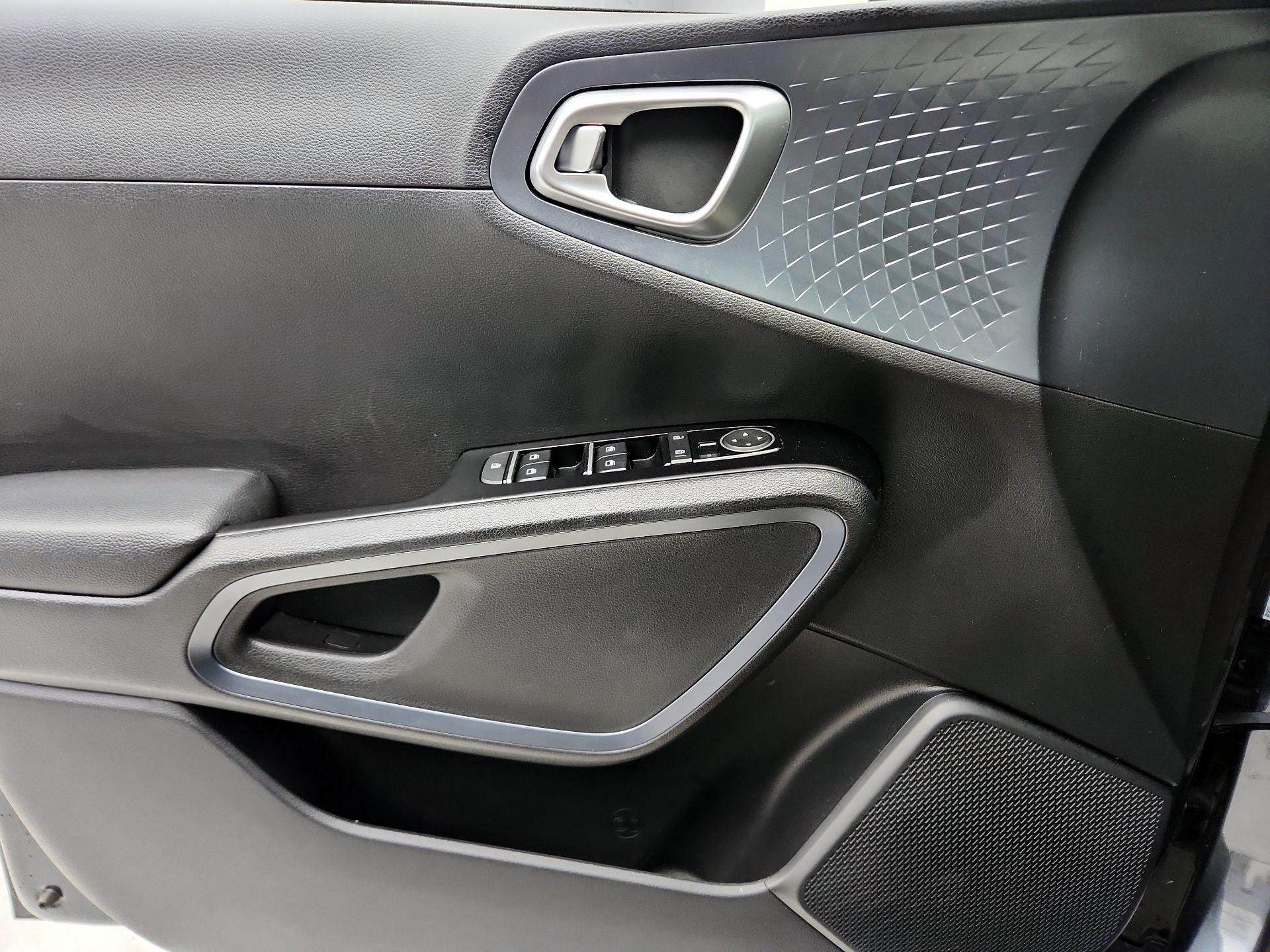 Thumbnail: 2024 Kia Soul - 12