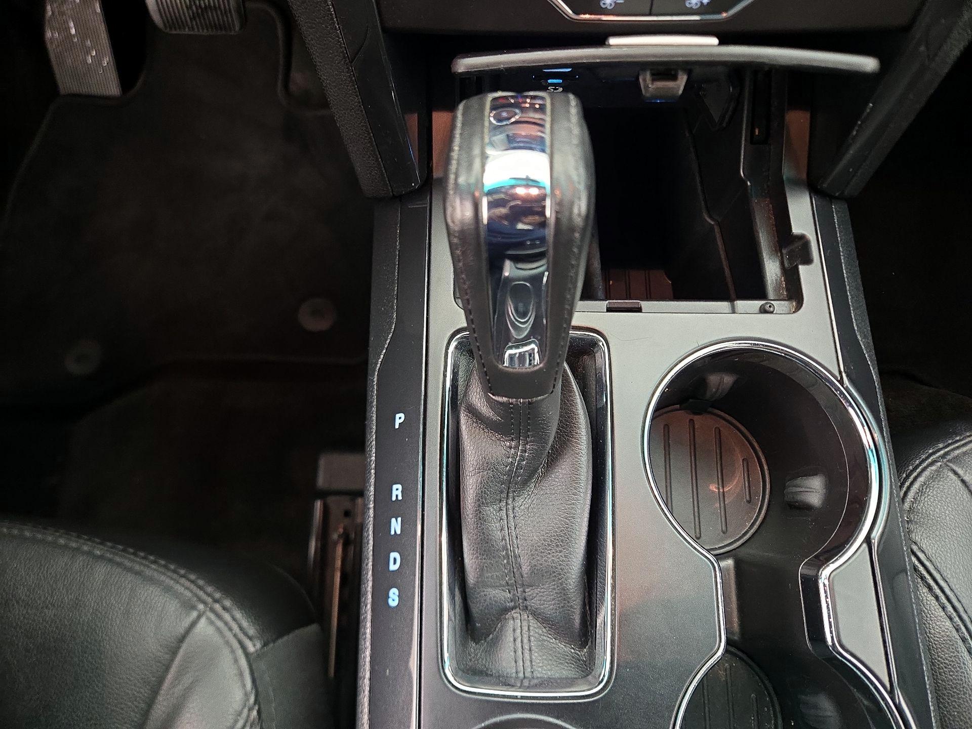 Thumbnail: 2016 Ford Explorer - 18