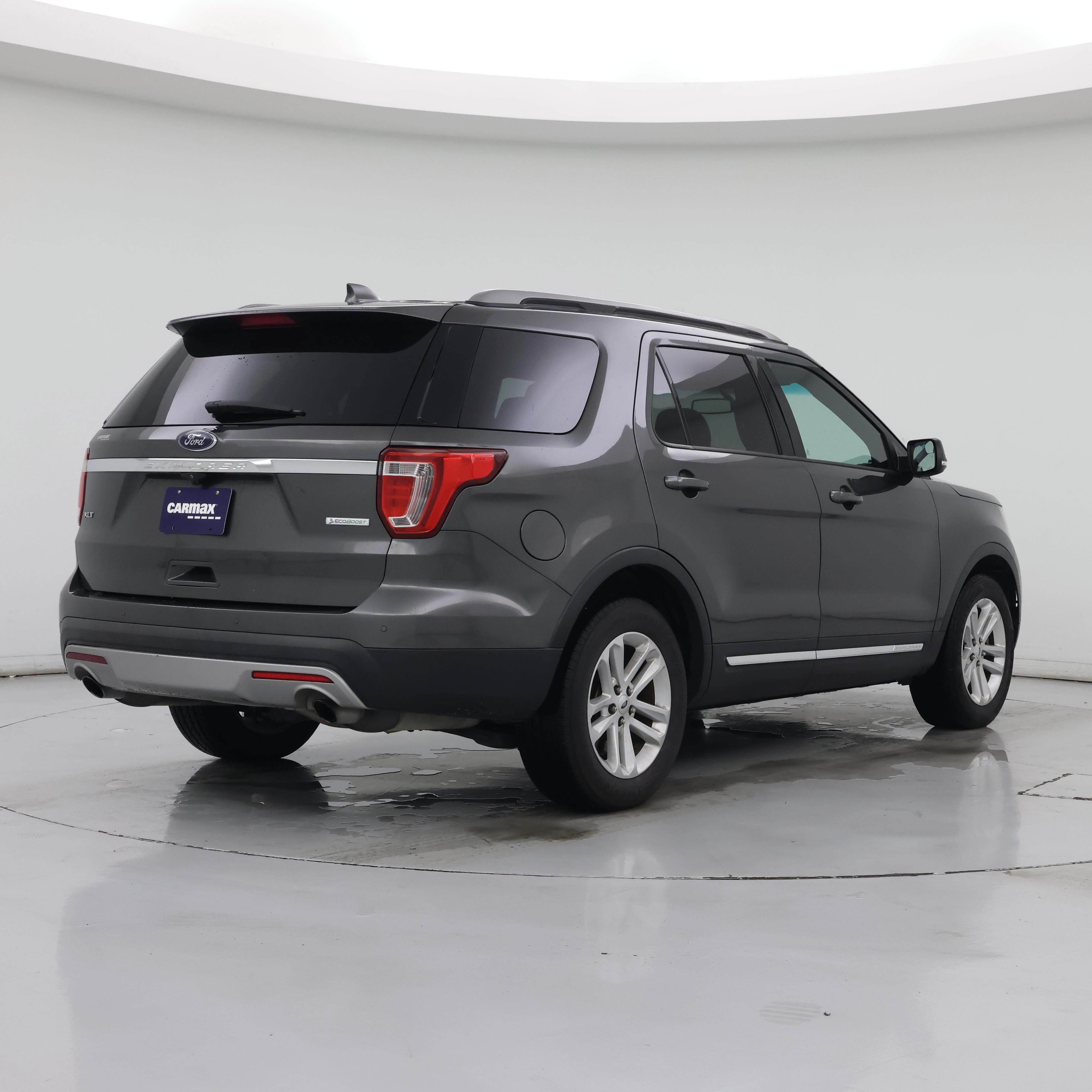 Thumbnail: 2016 Ford Explorer - 8