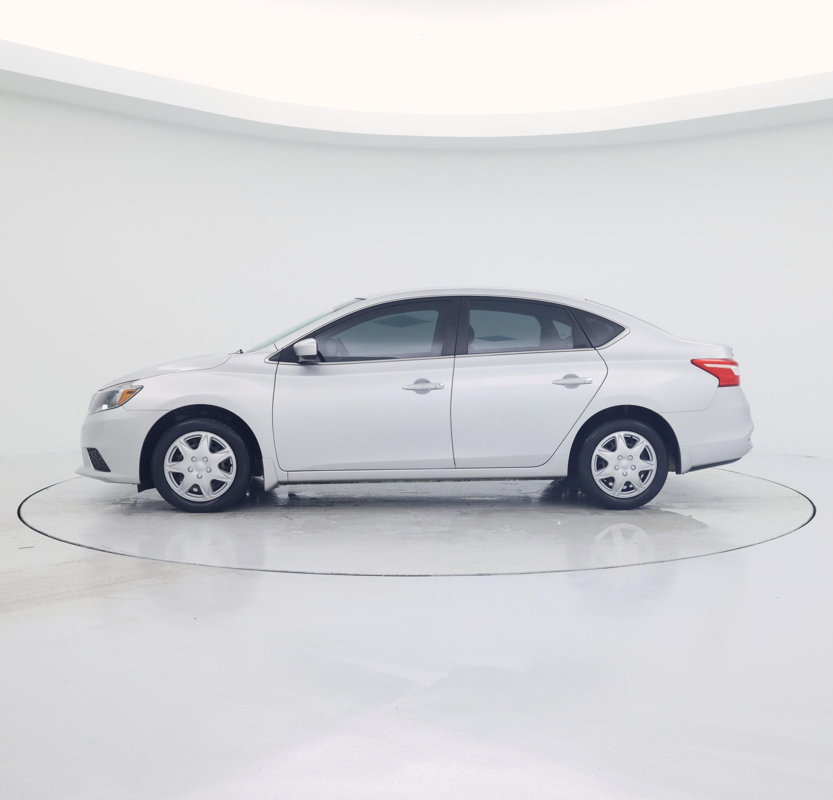 Thumbnail: 2019 Nissan Sentra - 3